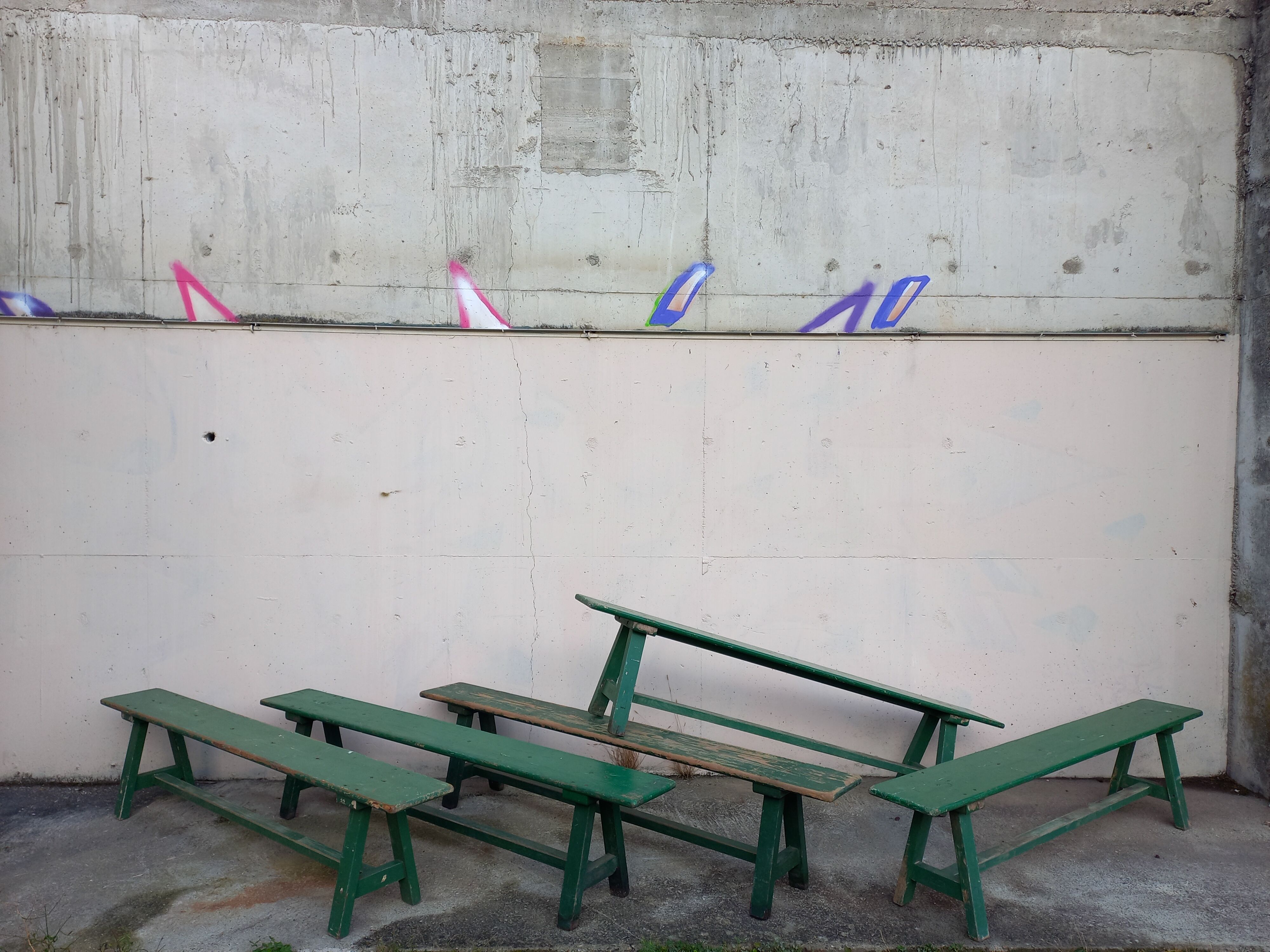 Benches of guinguettes, lot of 5