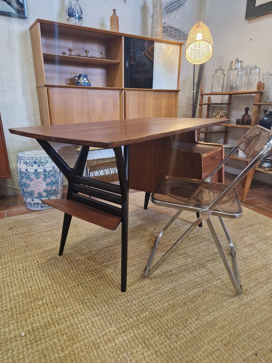 Office of Louis Paolozzi. 1960