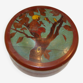 Round solid wood box with inlaid and hand-painted design lid