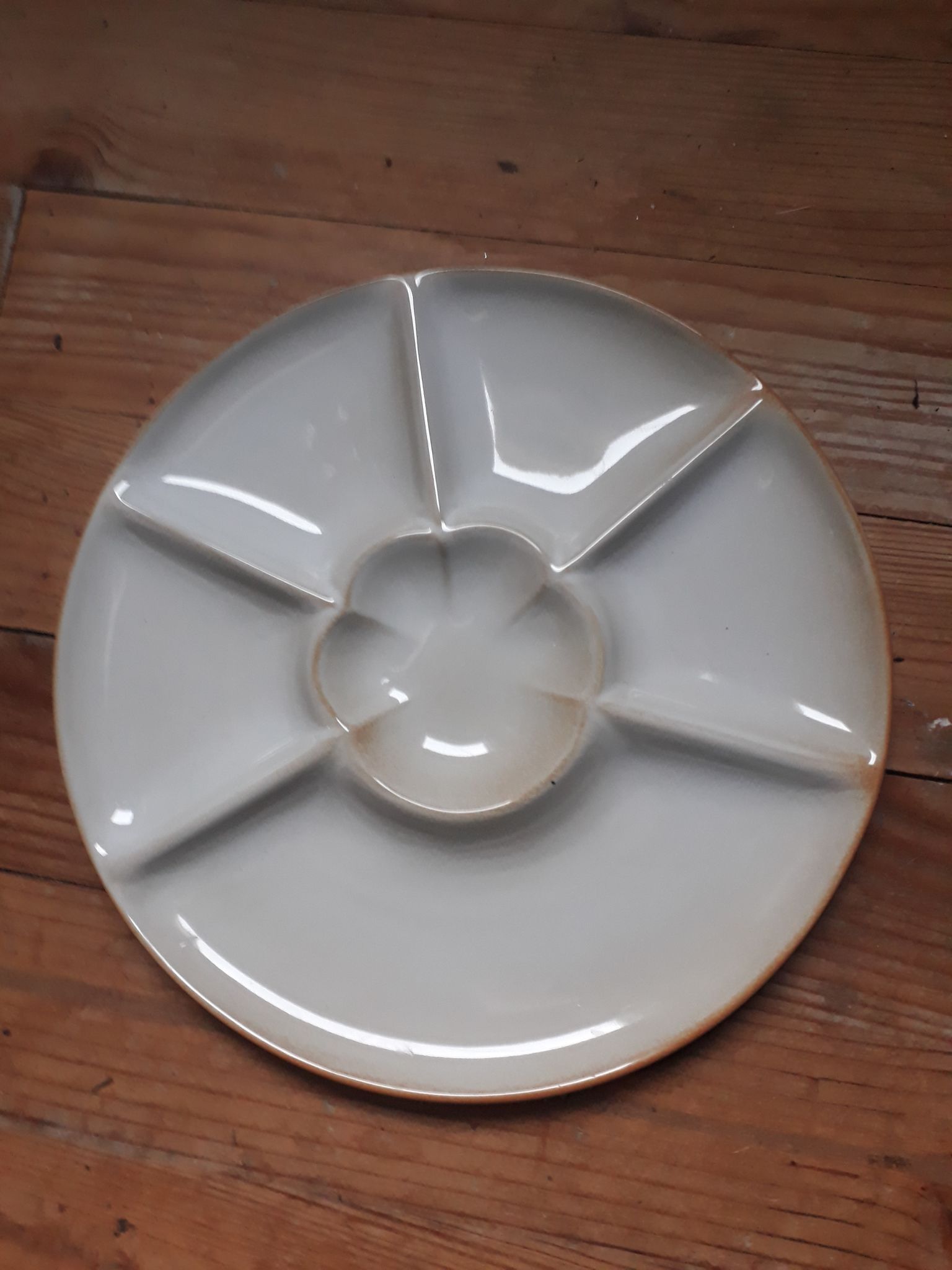 set of 4 compartmentalized fondue plates, white glazed stoneware - de Montgolfier / France