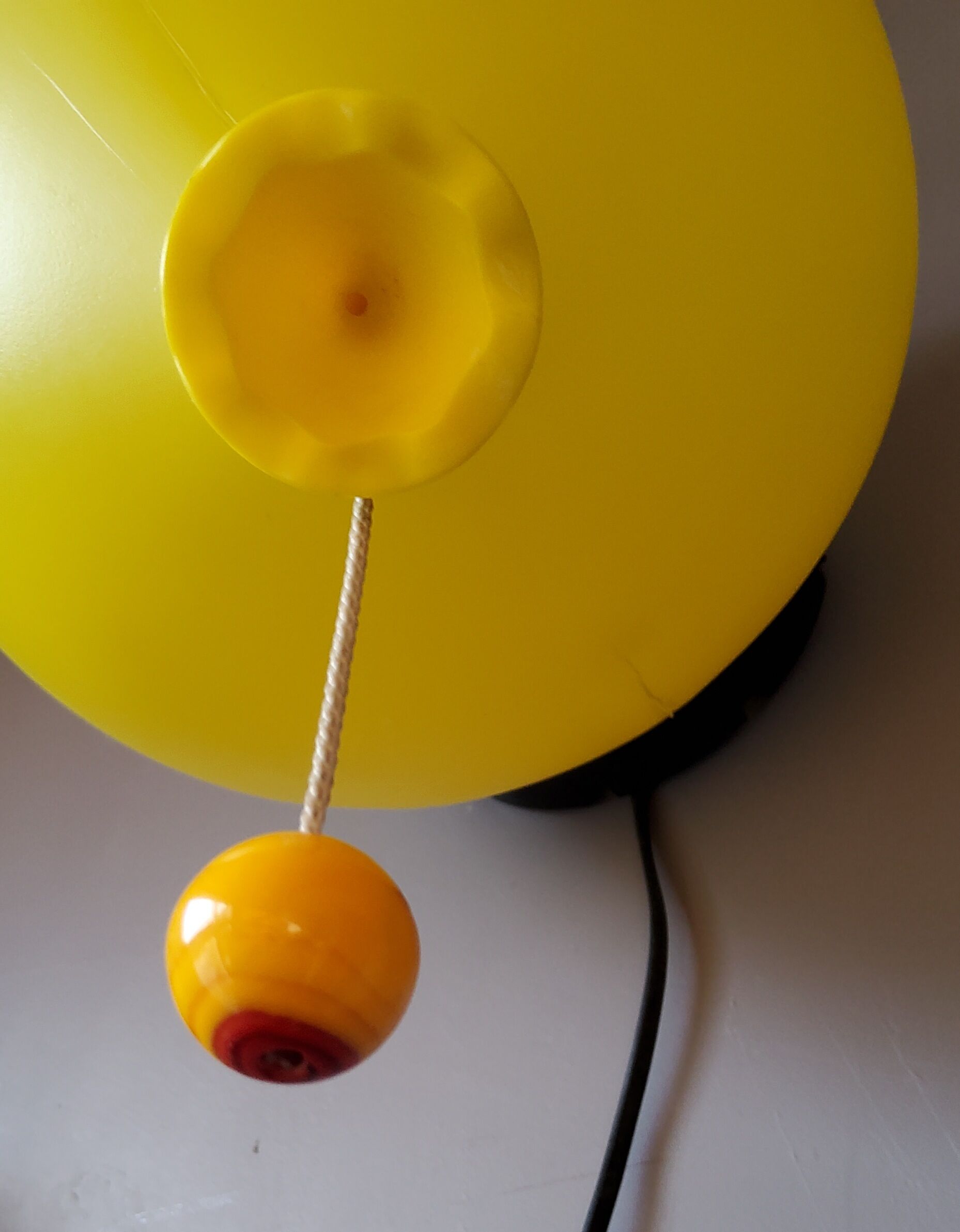 Lampes ballon, Bilumen par Yves Chritin, Italie