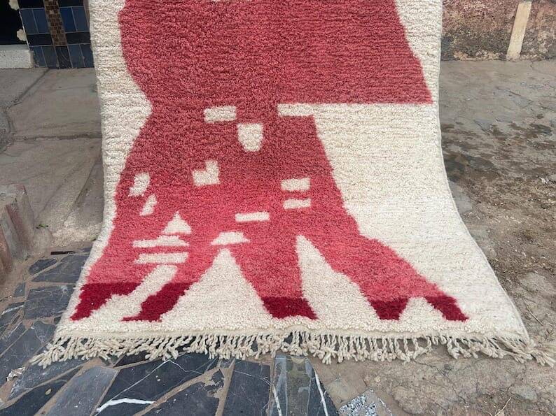 Traditional handmade Berber rug, size 100 x 200 cm