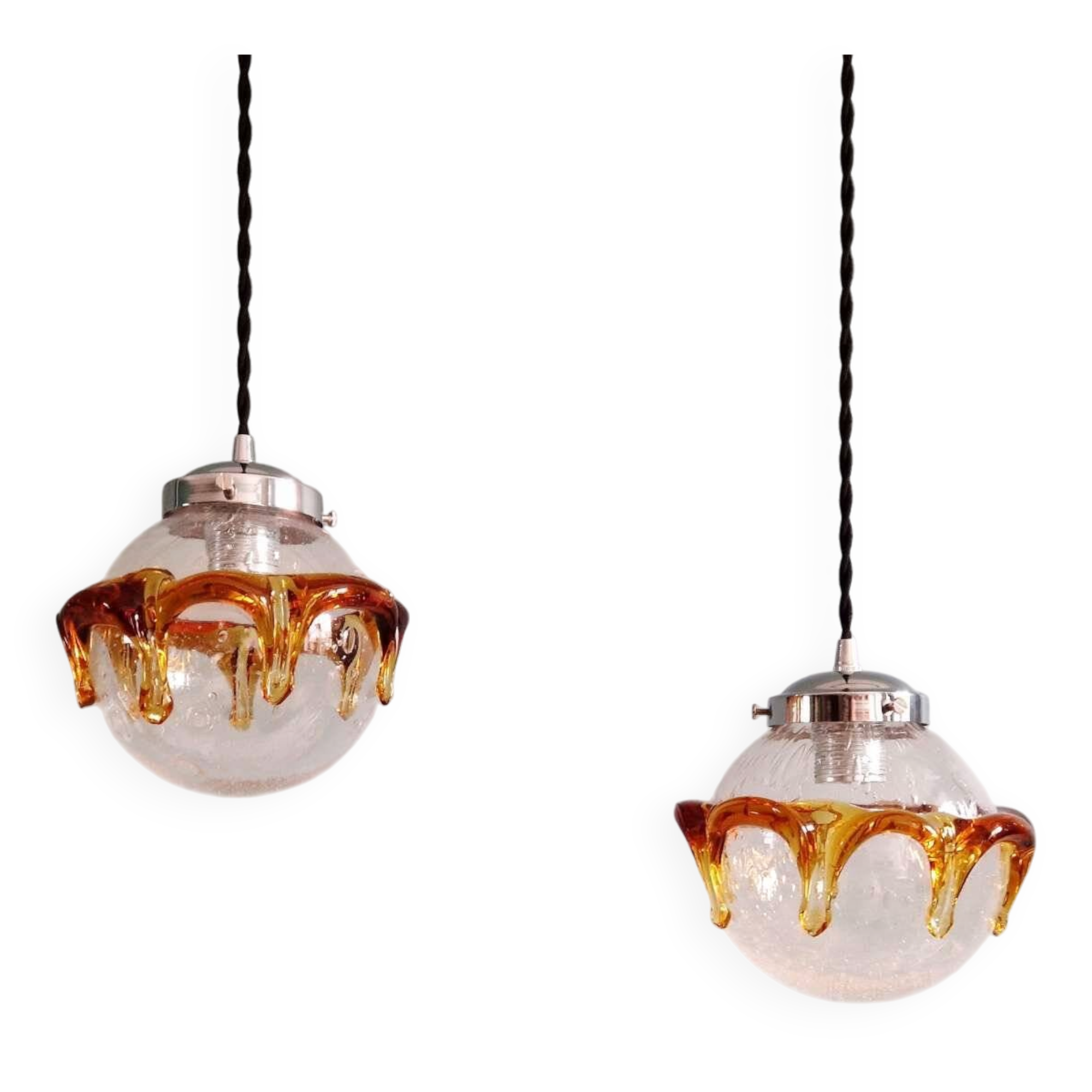 Pair of Space Age pendant lights in blown bubble Murano glass, 1970.