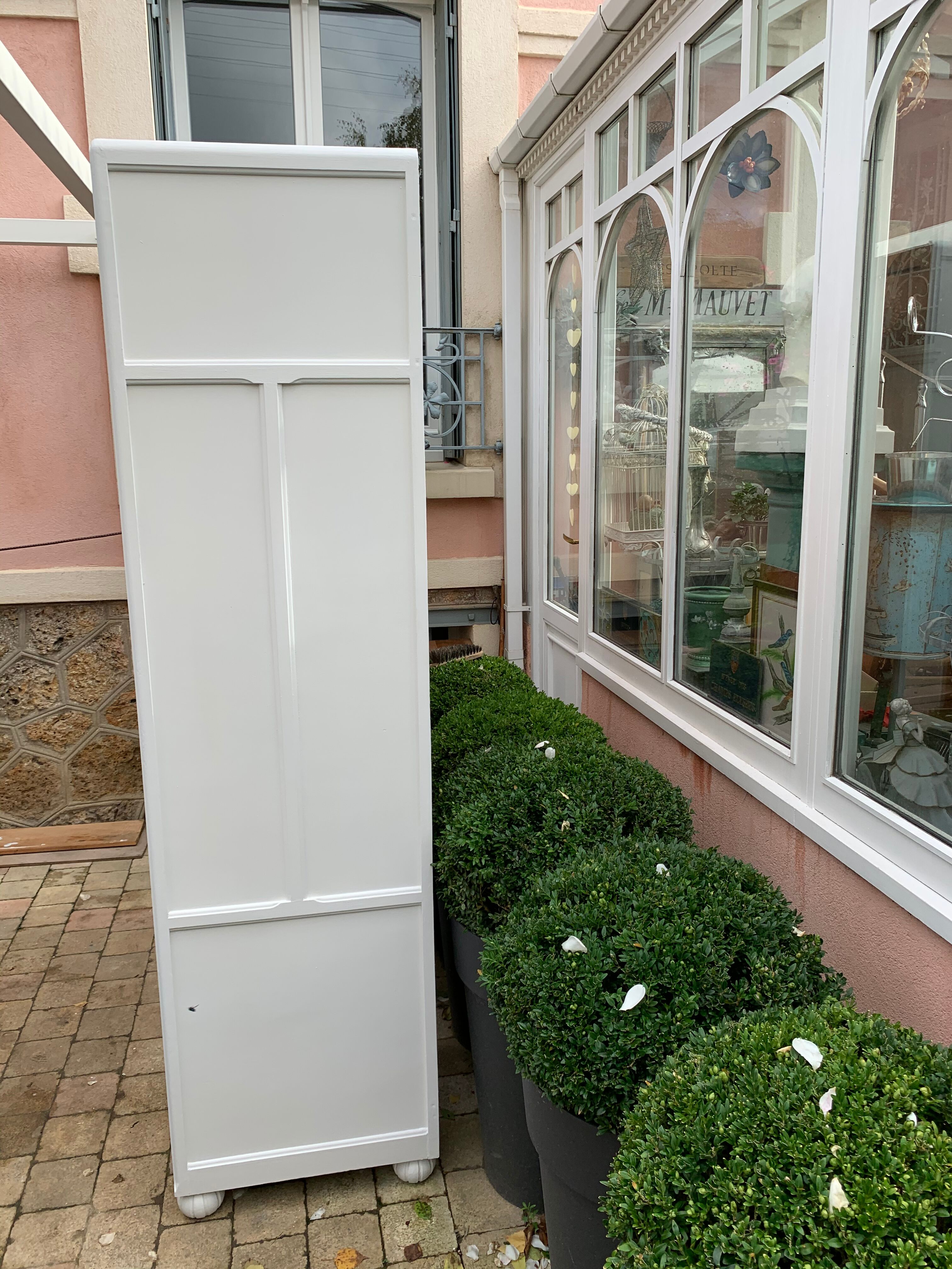 1930s Parisian double wardrobe