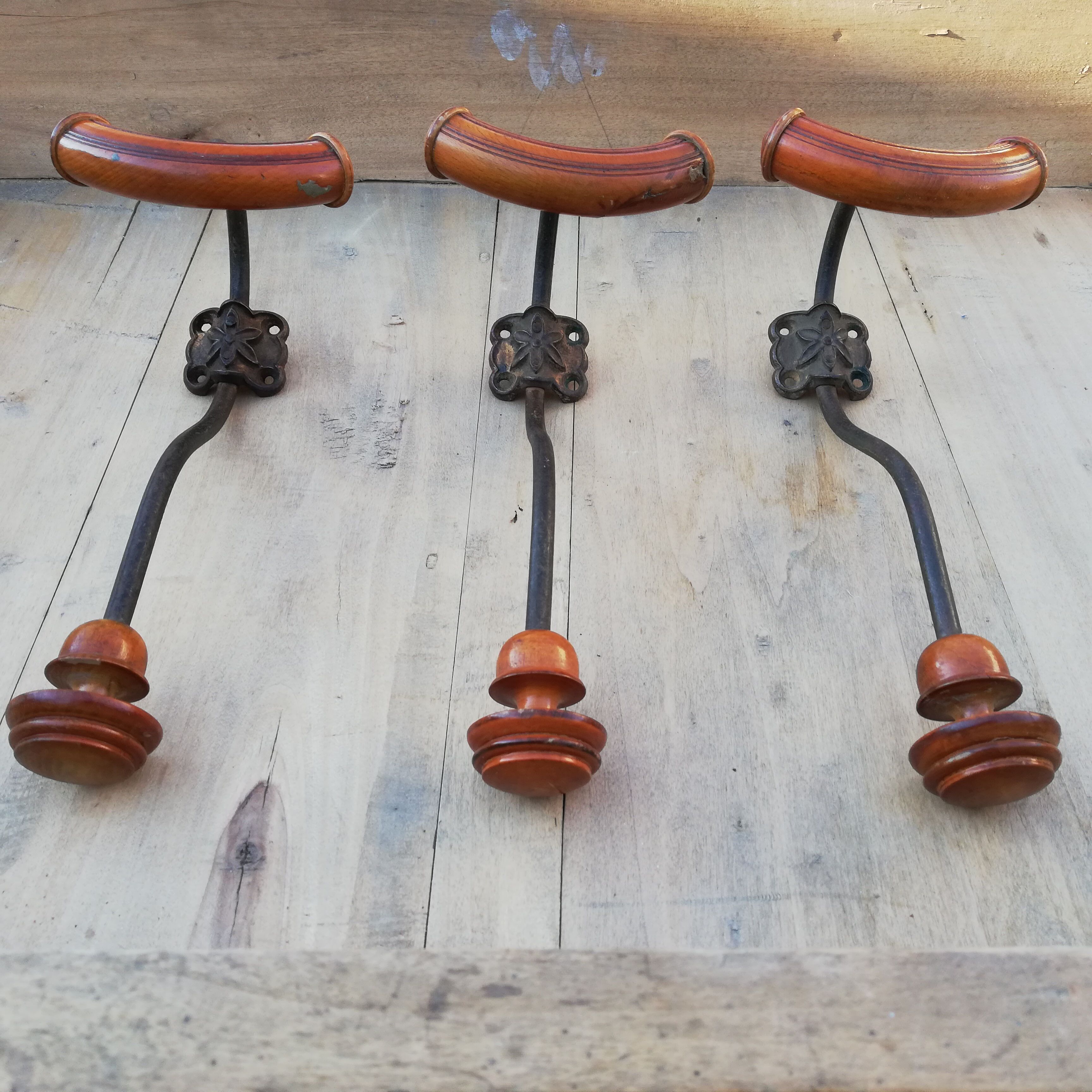 Lot of 3 hooks bistrot