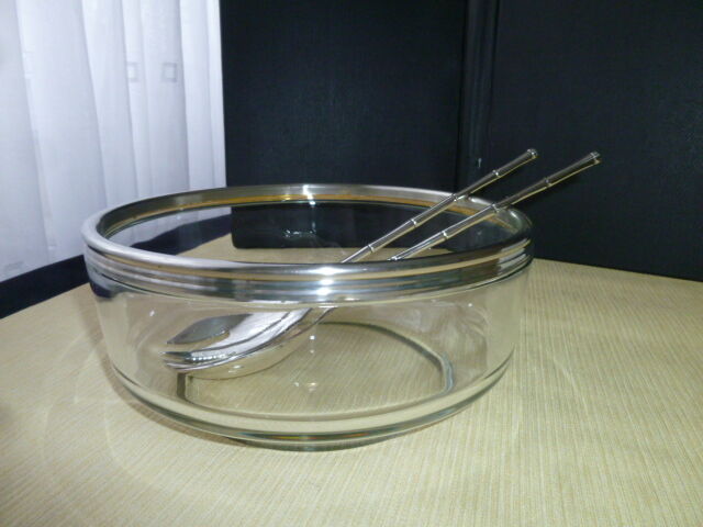 Salad bowl and silver-plated cutlery