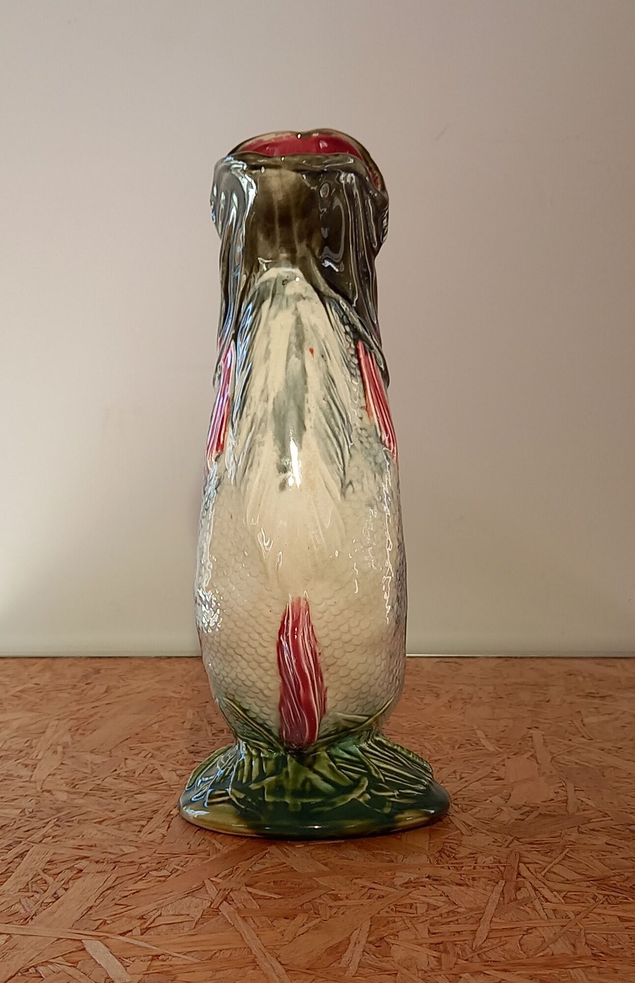 Vase or pitcher in dabbling shaped on Onnaing's earthenware fish. Art Nouveau period. Perfect condition