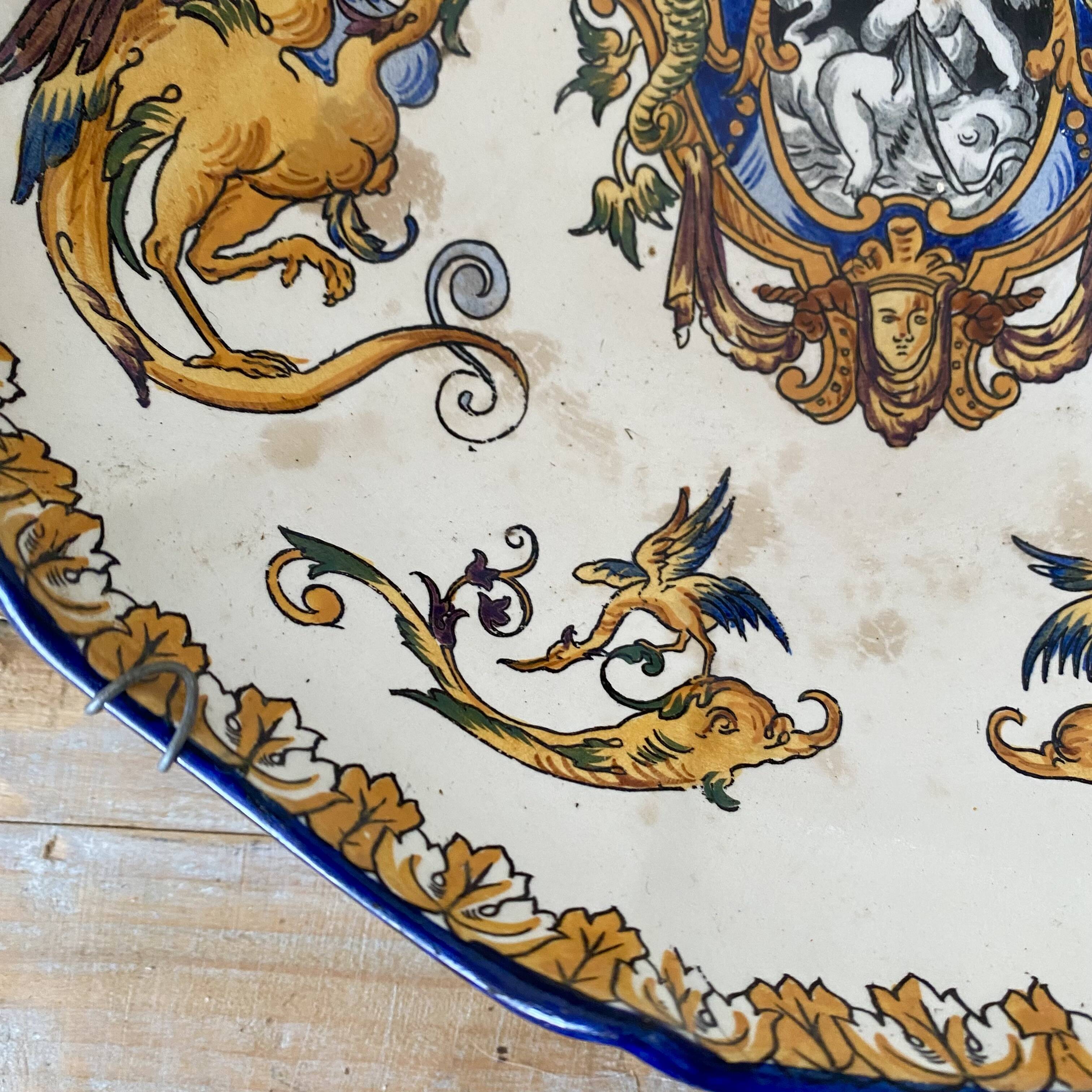 Renaissance decorated earthenware salad bowl from Gien.