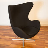 Egg chair by Arne Jacobsen for Fritz Hansen