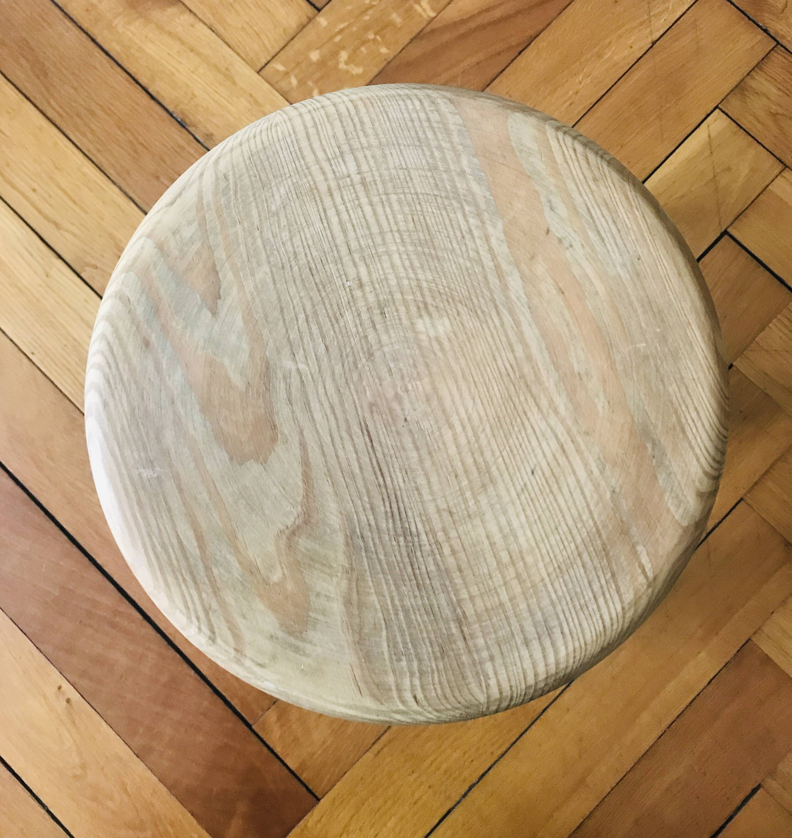 Tabouret bois massif pieds verts et noirs