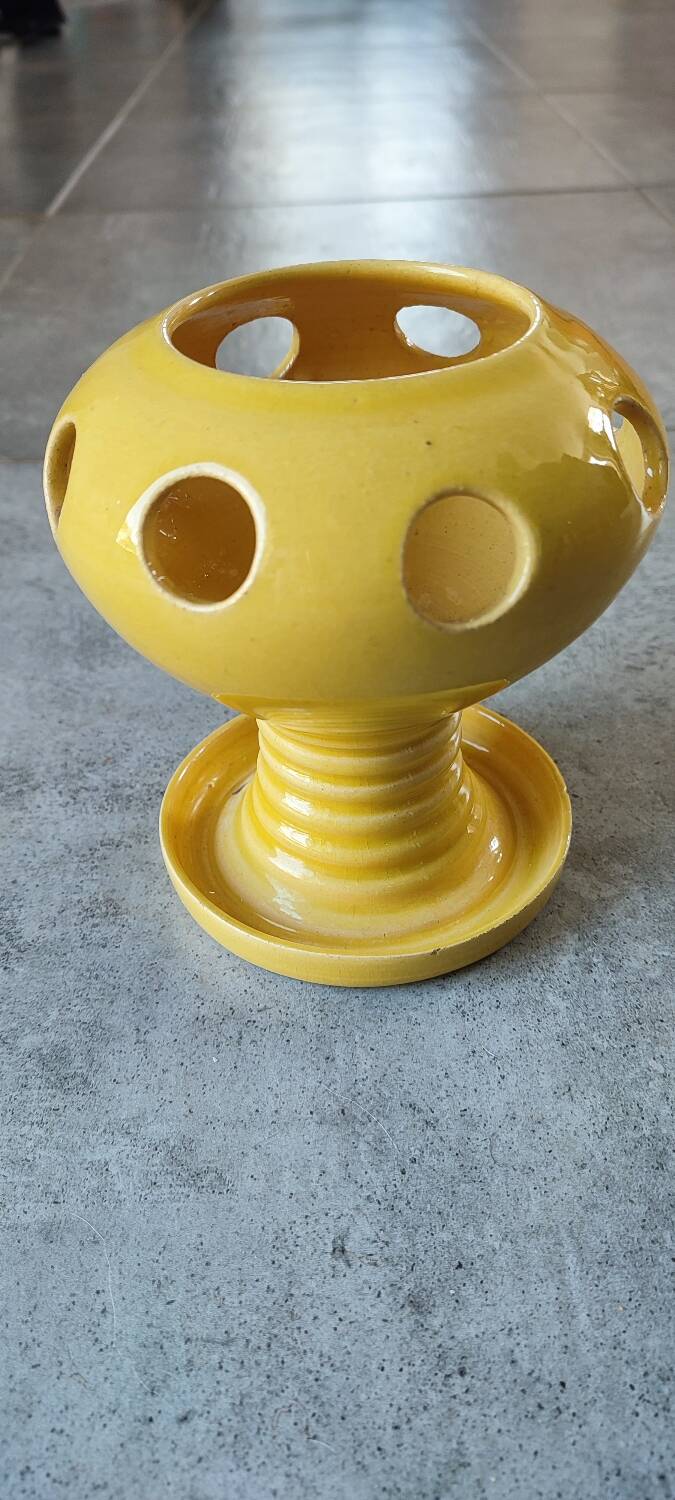 Jean Garrillon crocus pot