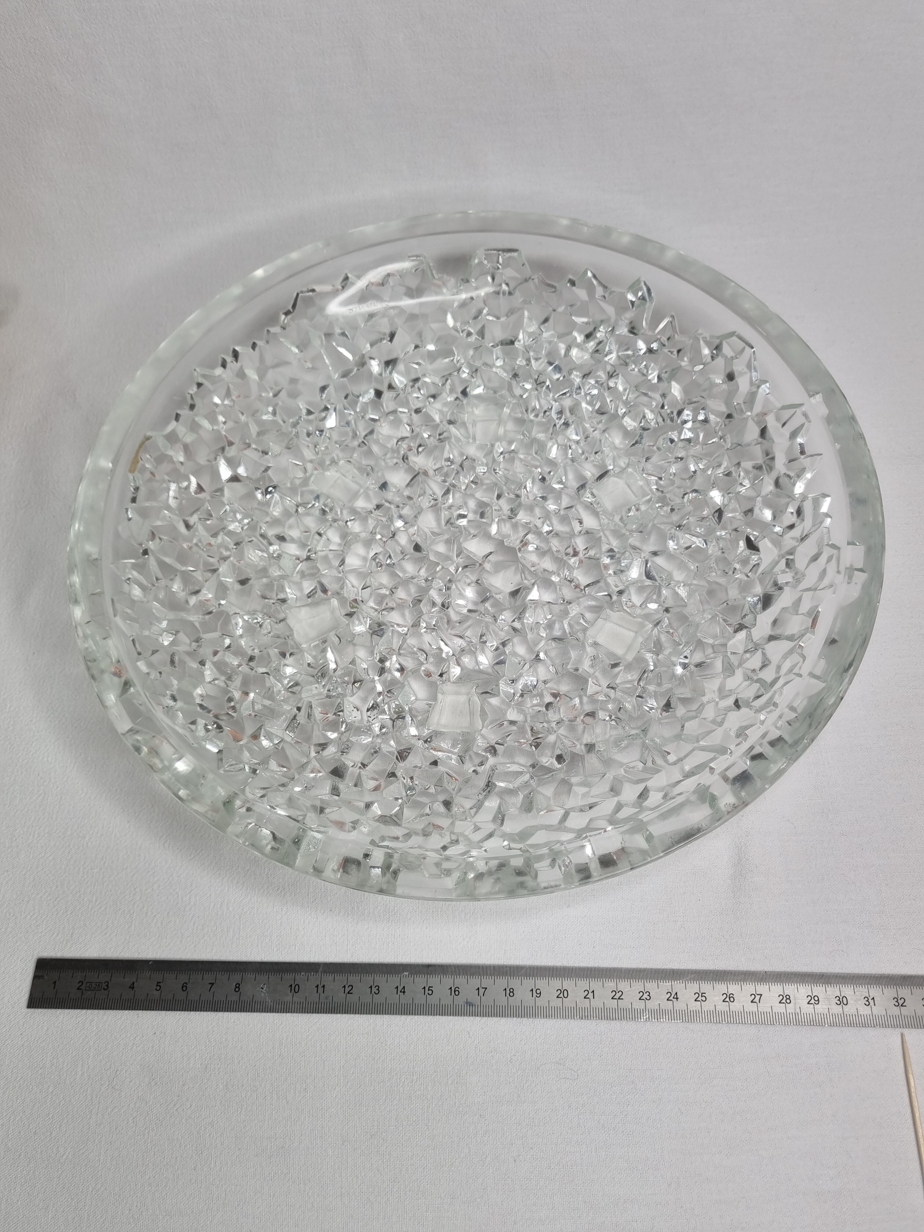 Fruit cup signed verlys france, iceberg décor, 32 cm