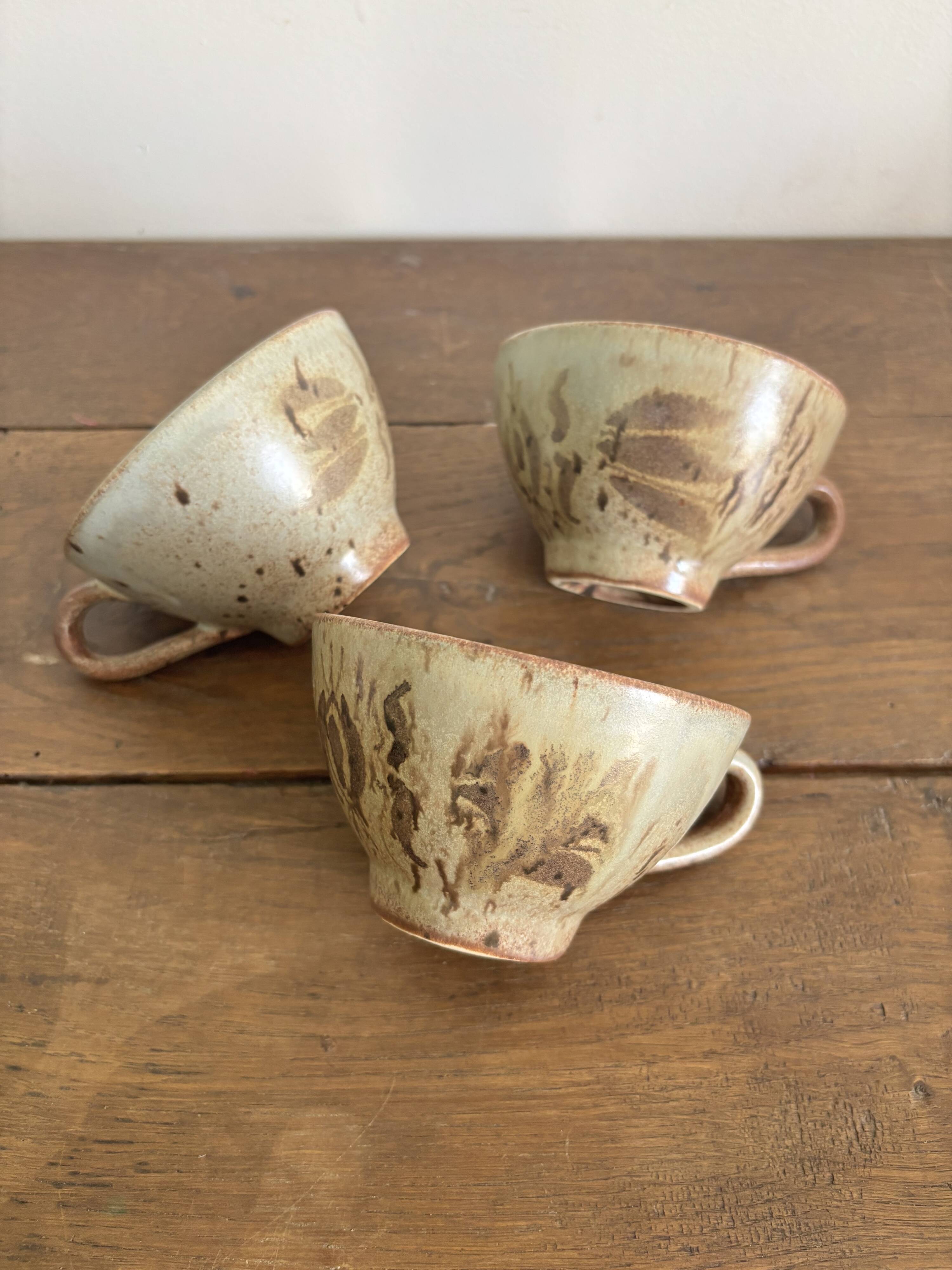 Set of 3 vintage speckled stoneware mugs