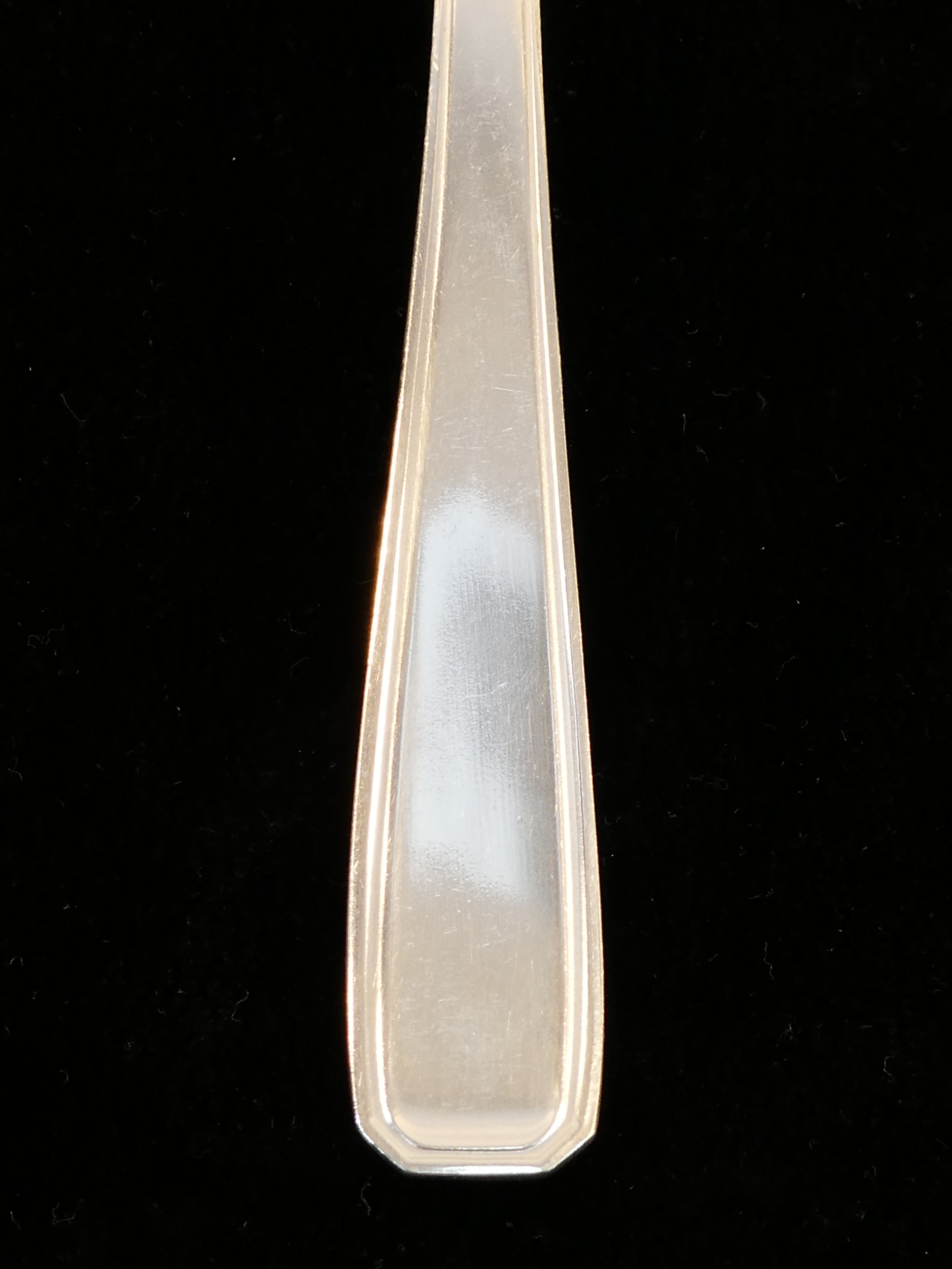12 grands couverts fourchettes cuilleres Boulenger en metal argenté modele suzy