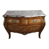 Commode galbé Louis XV