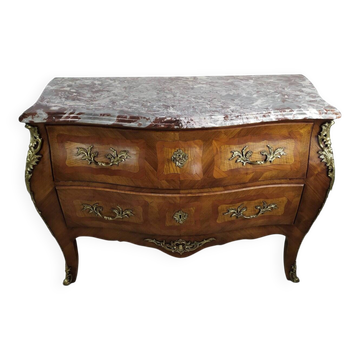 Commode galbé Louis XV
