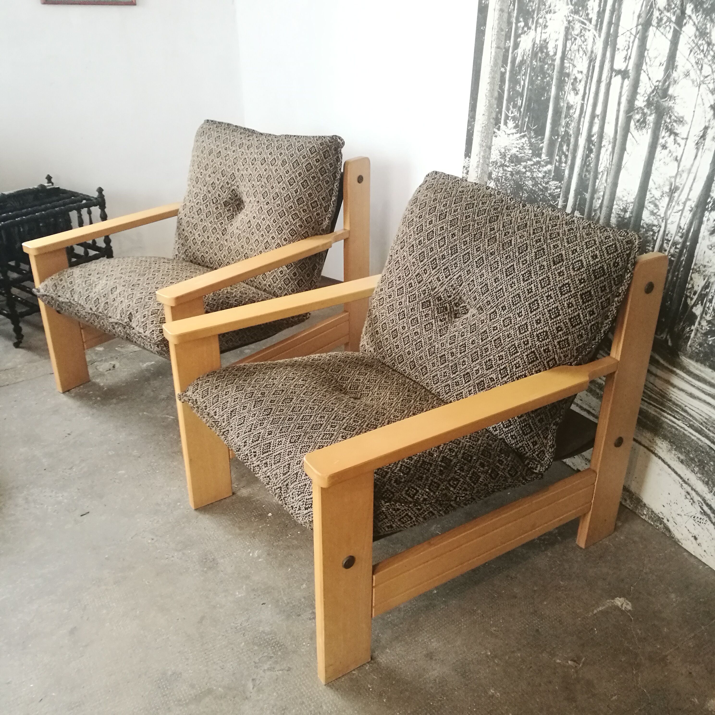 Paire de fauteuils vintage en bois