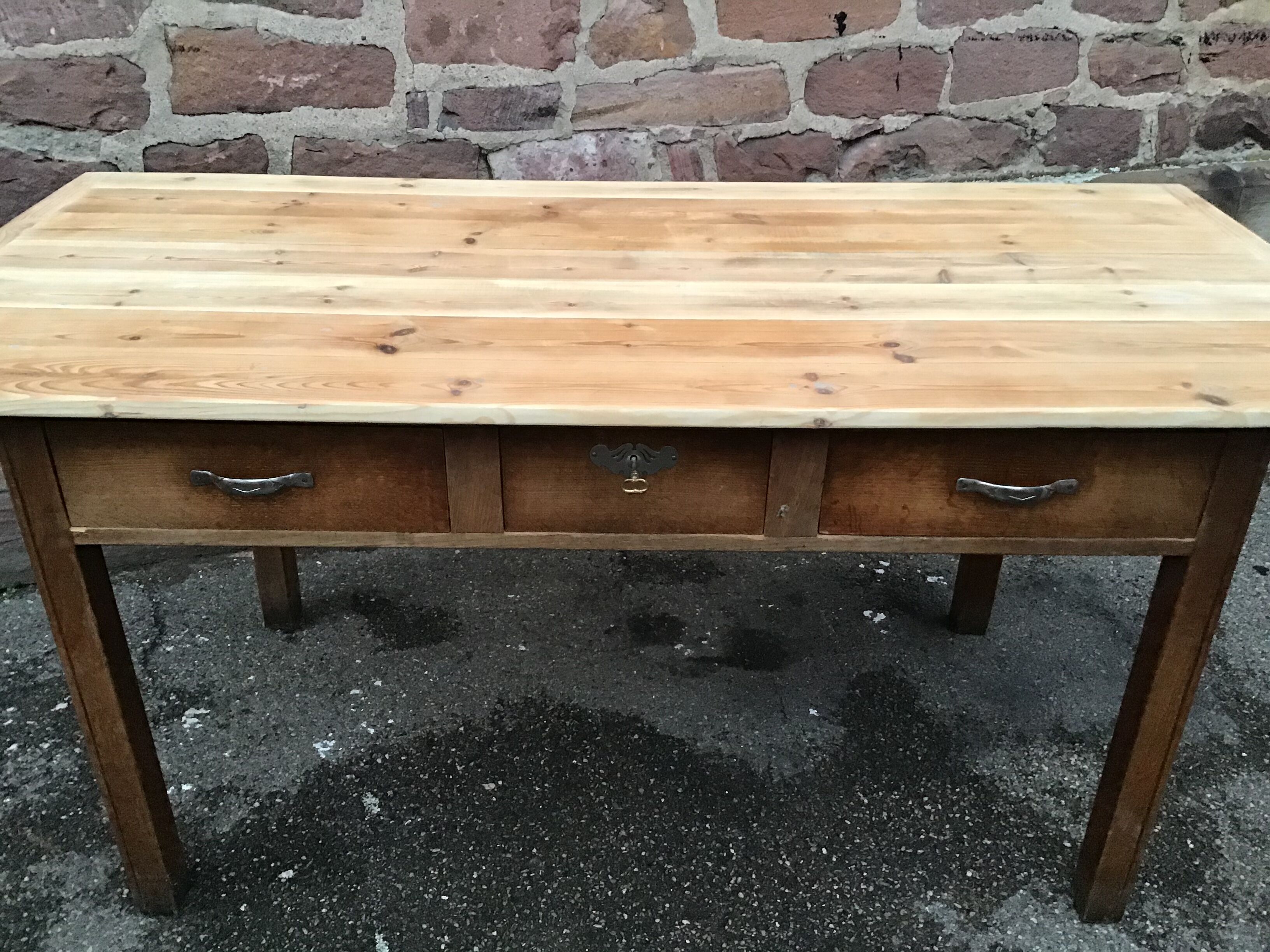 Vintage farm table 1920