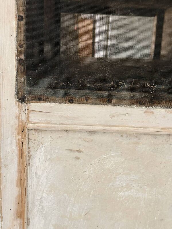 Buffet, vaisselier en bois patiné écru