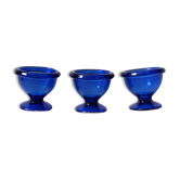 Blue shells Arcoroc France of the 70s French manufacture Height: 5 cm Diameter: 5.5 cm