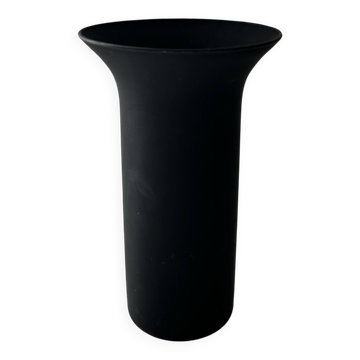Matte black glass vase Habitat 1990