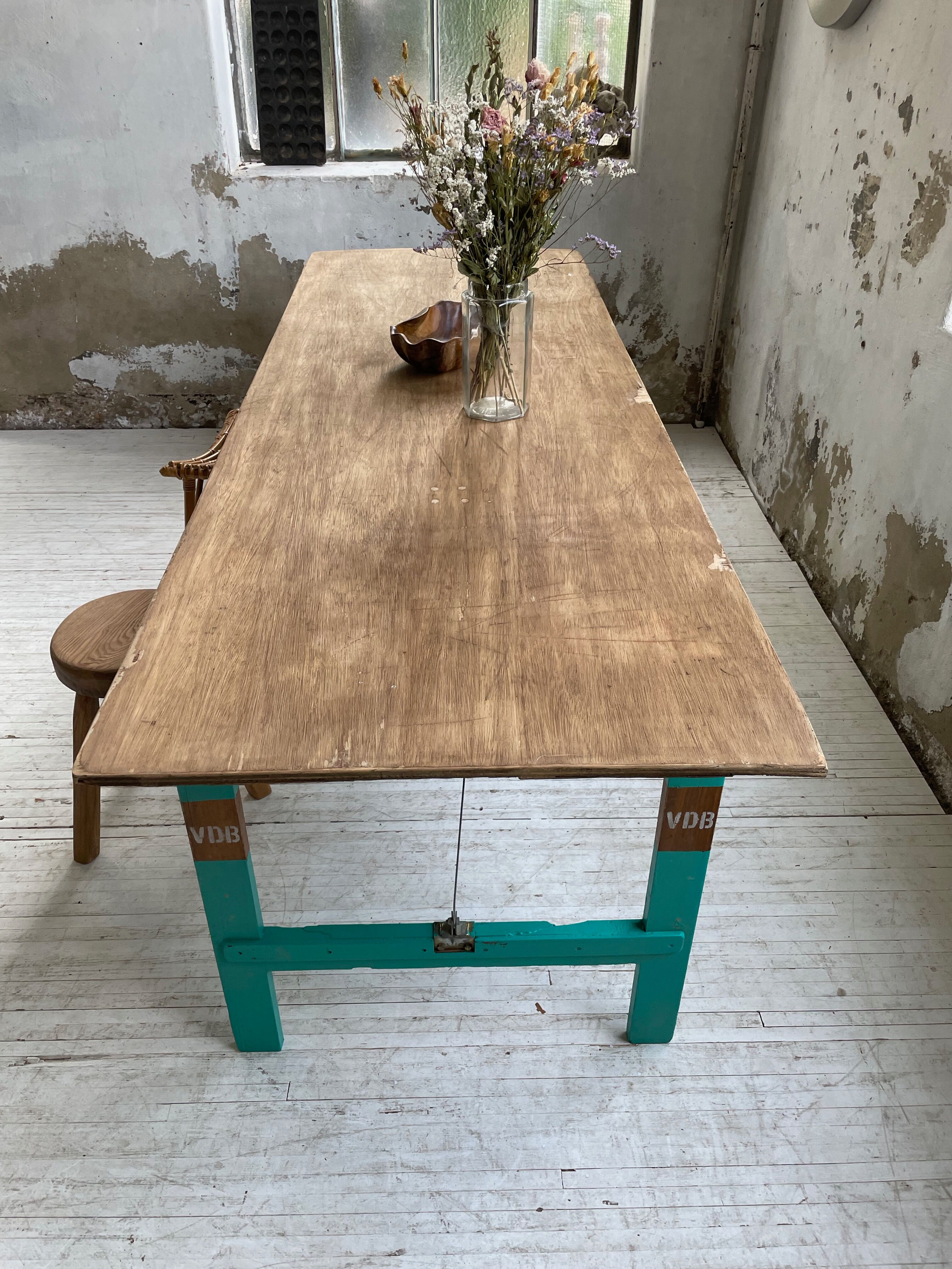 Vintage guinguette table 230 cm green
