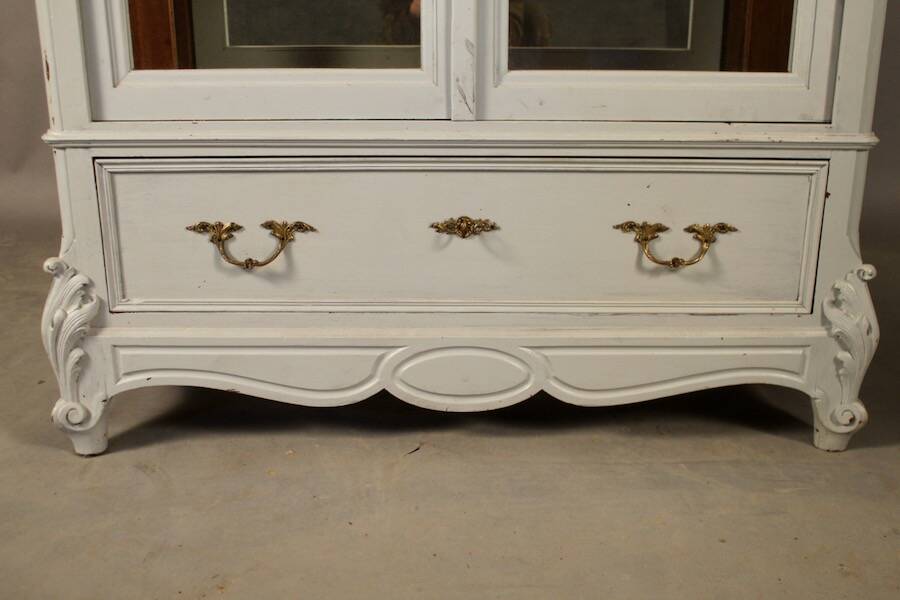 Louis XV display cabinet