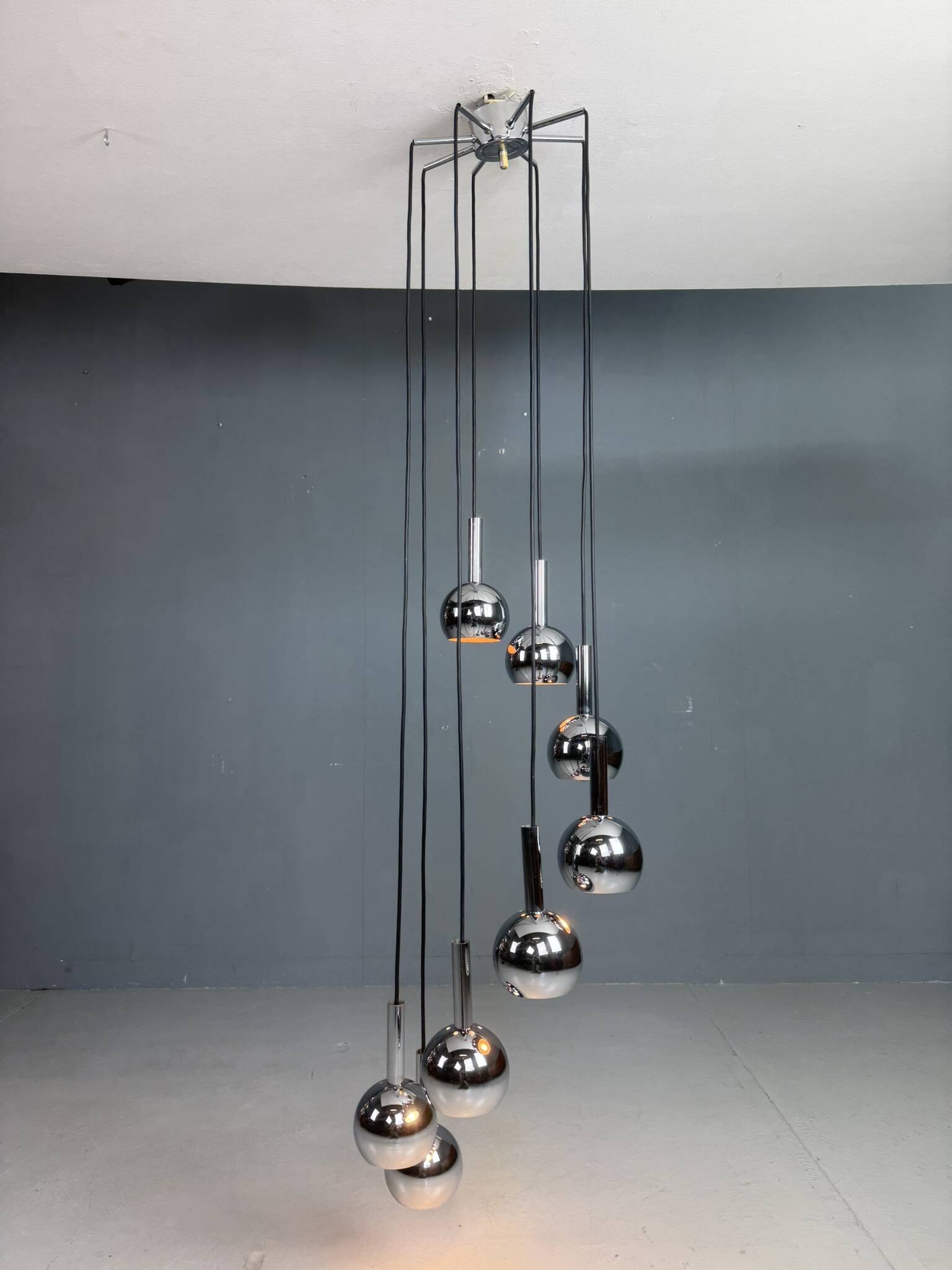Chandelier cascade Wortmann & Filz chrome, époque spatiale des années 1970