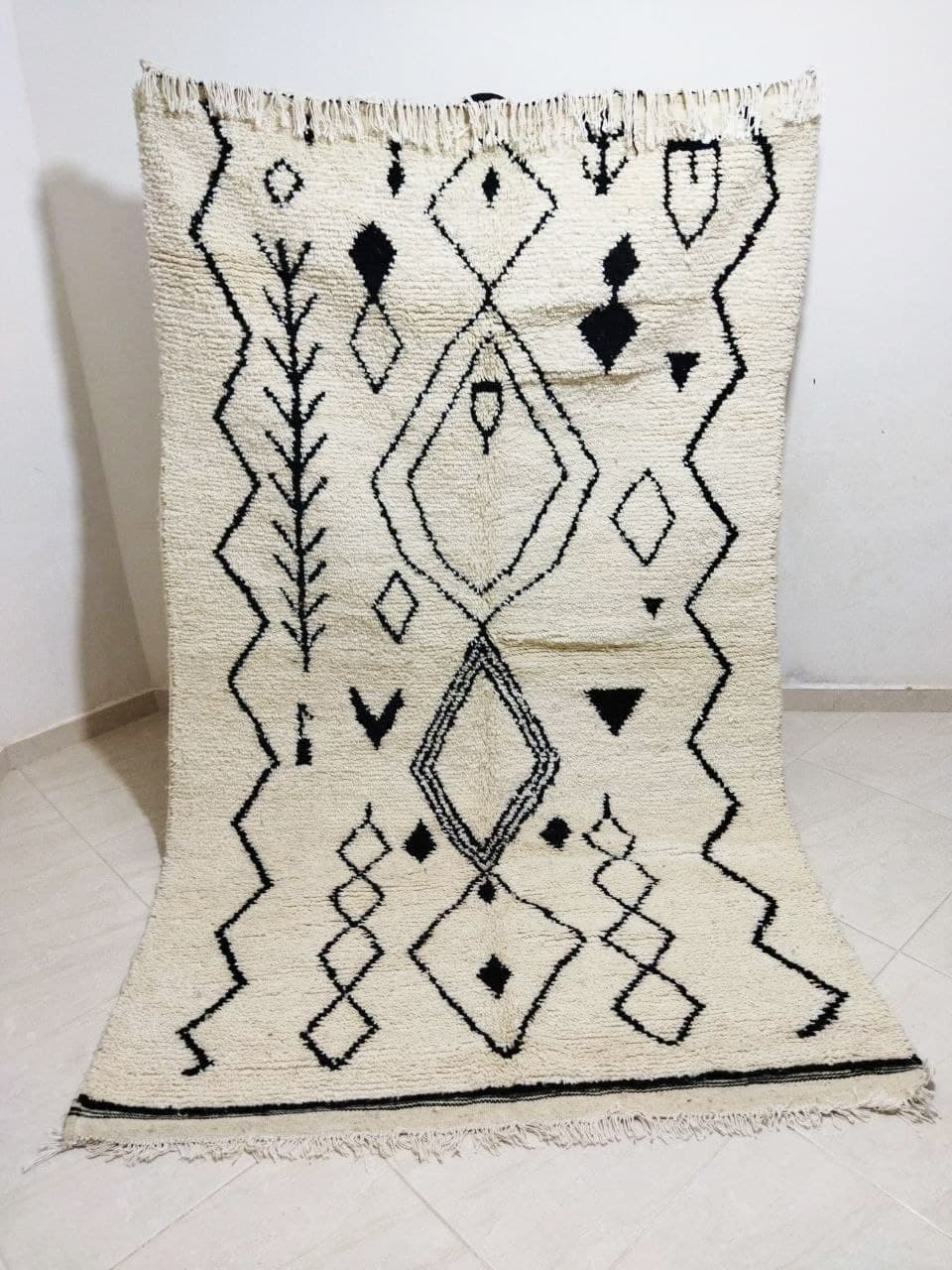 Tapis marocain en laine berbère 237 x 140cm