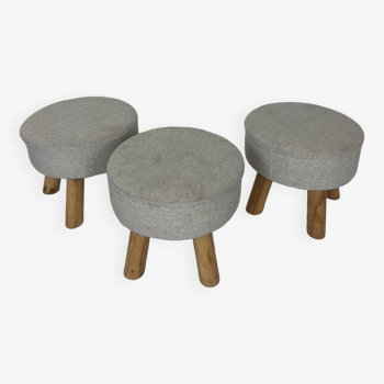 3 tripod stools