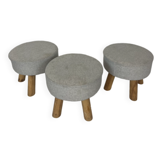 3 tripod stools