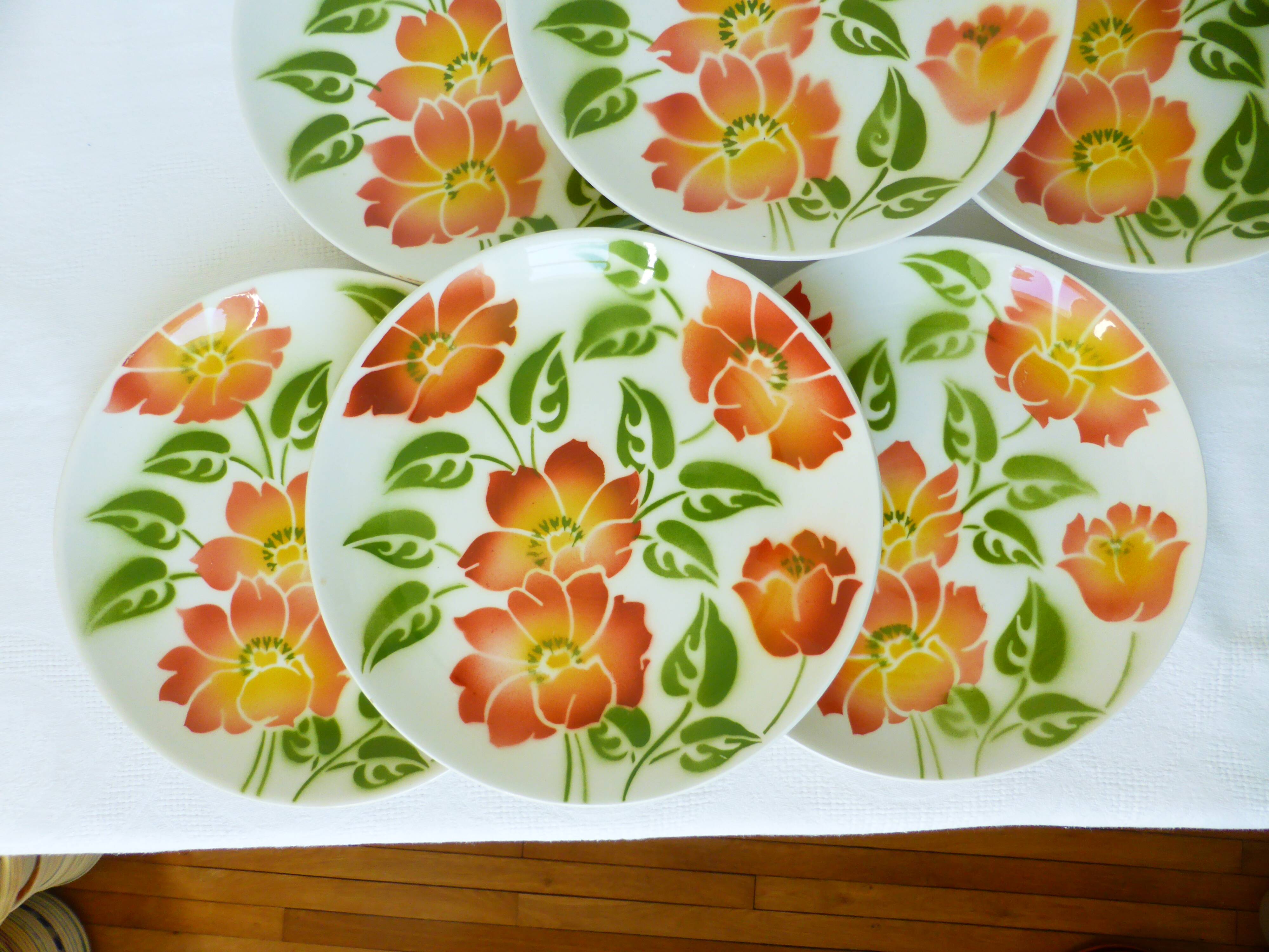 6 Moulin des Loups Orchies Ontario pattern dessert plates 210686