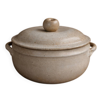 Vintage stoneware soup tureen from the 1950s.