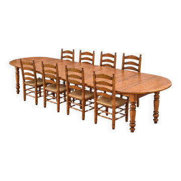 Grande table à rallonge et ses 8 chaises (8 pieds-6 mètres)