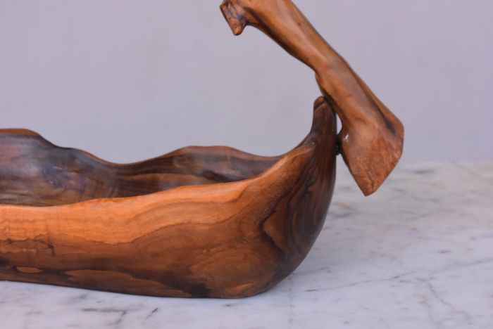 Fruit basket in olive tree sculpture Brutaliste