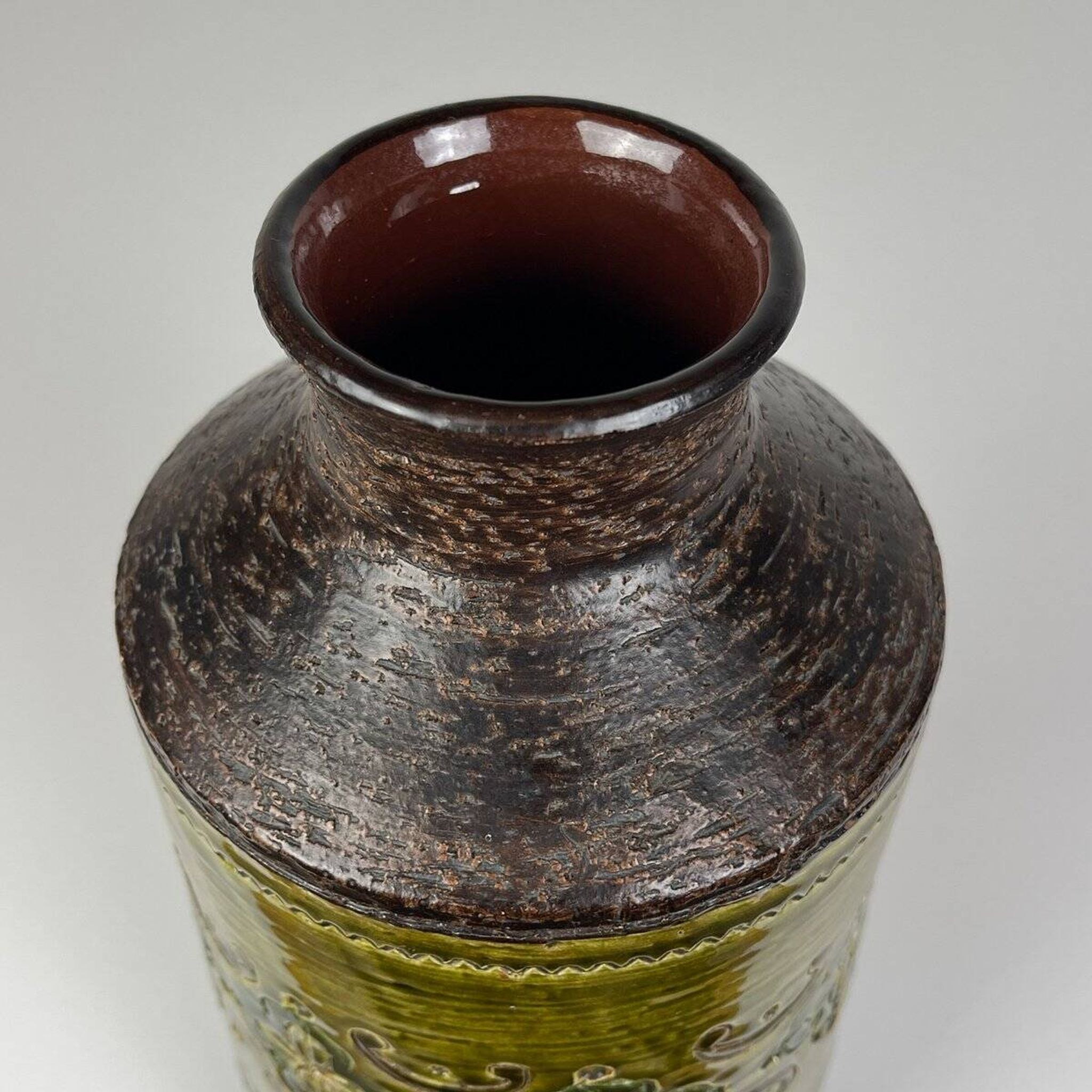 Vintage ceramic vase by Aldo Londi for Bitossi, Italy, 1970s.