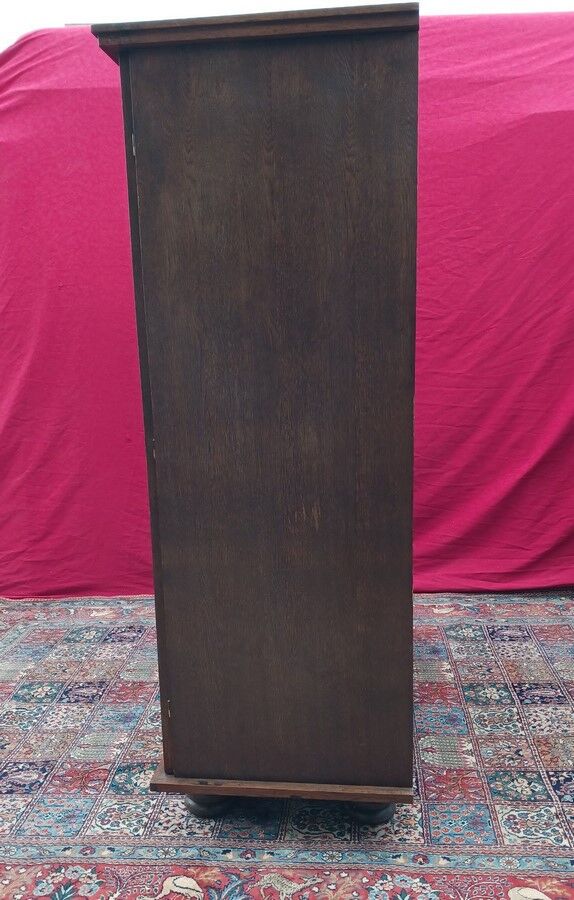 Bedroom wardrobe from the 1930s/40s.