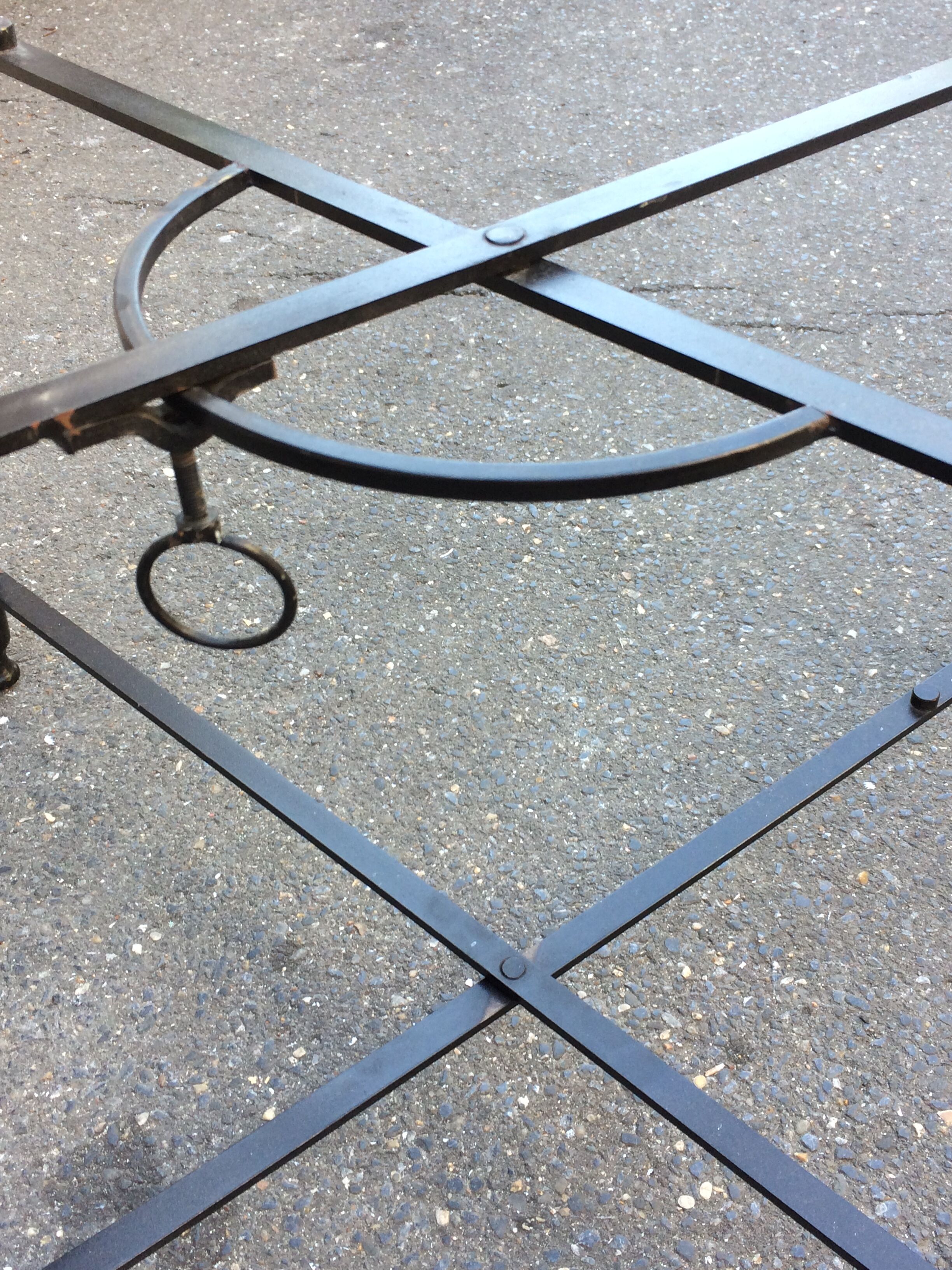 Painted iron tray and folding coffee table foot
