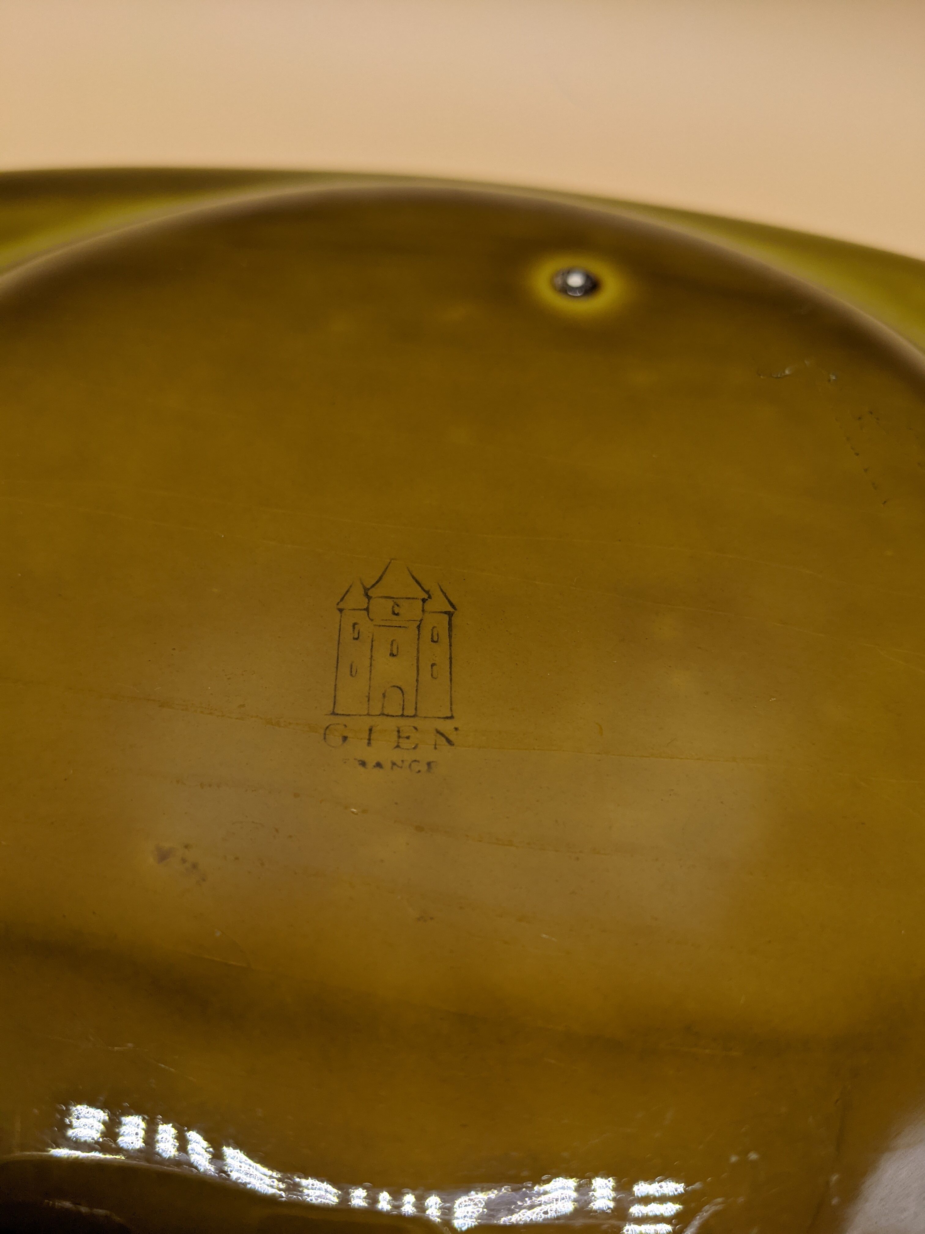 Gien dabbling compartmentalized plate