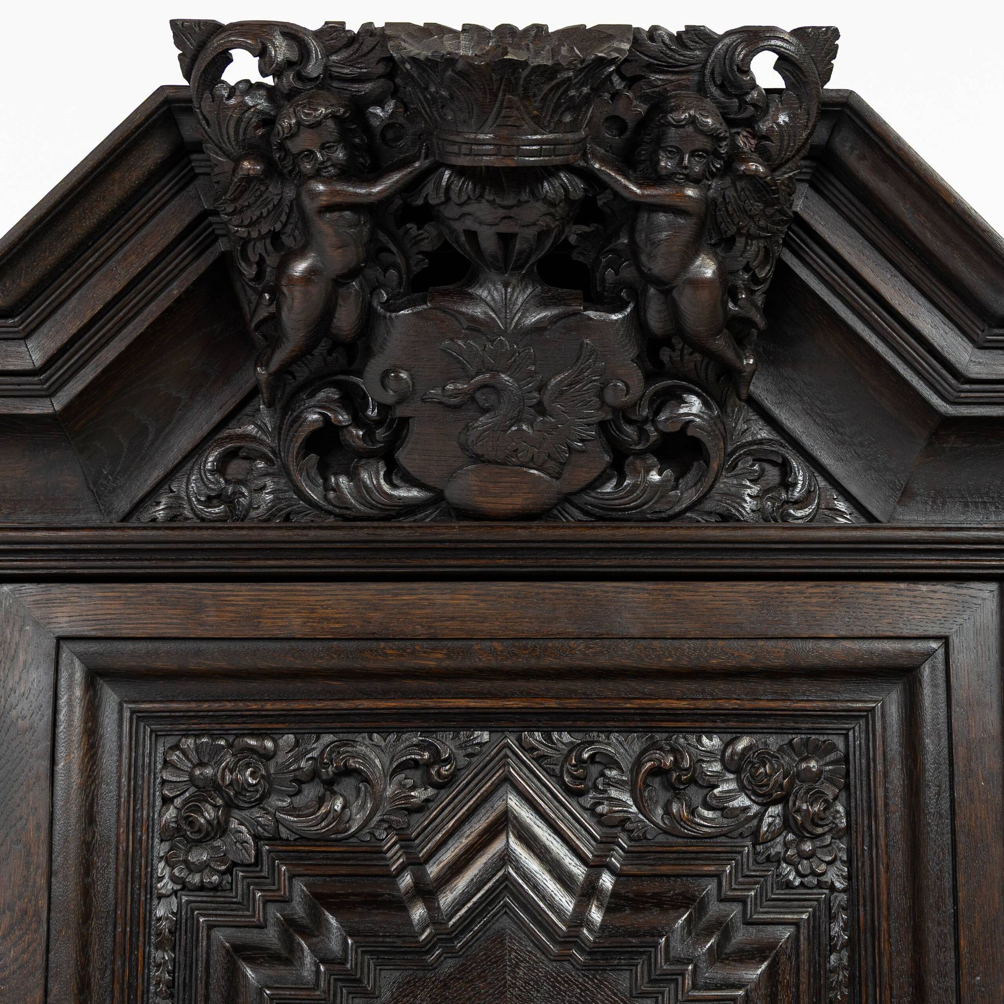 Cabinet néo-baroque de Danzig en chêne - vers 1870-1880
