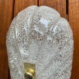 Murano wall lamp in cracked glass and gilded brass, Italian design 1970