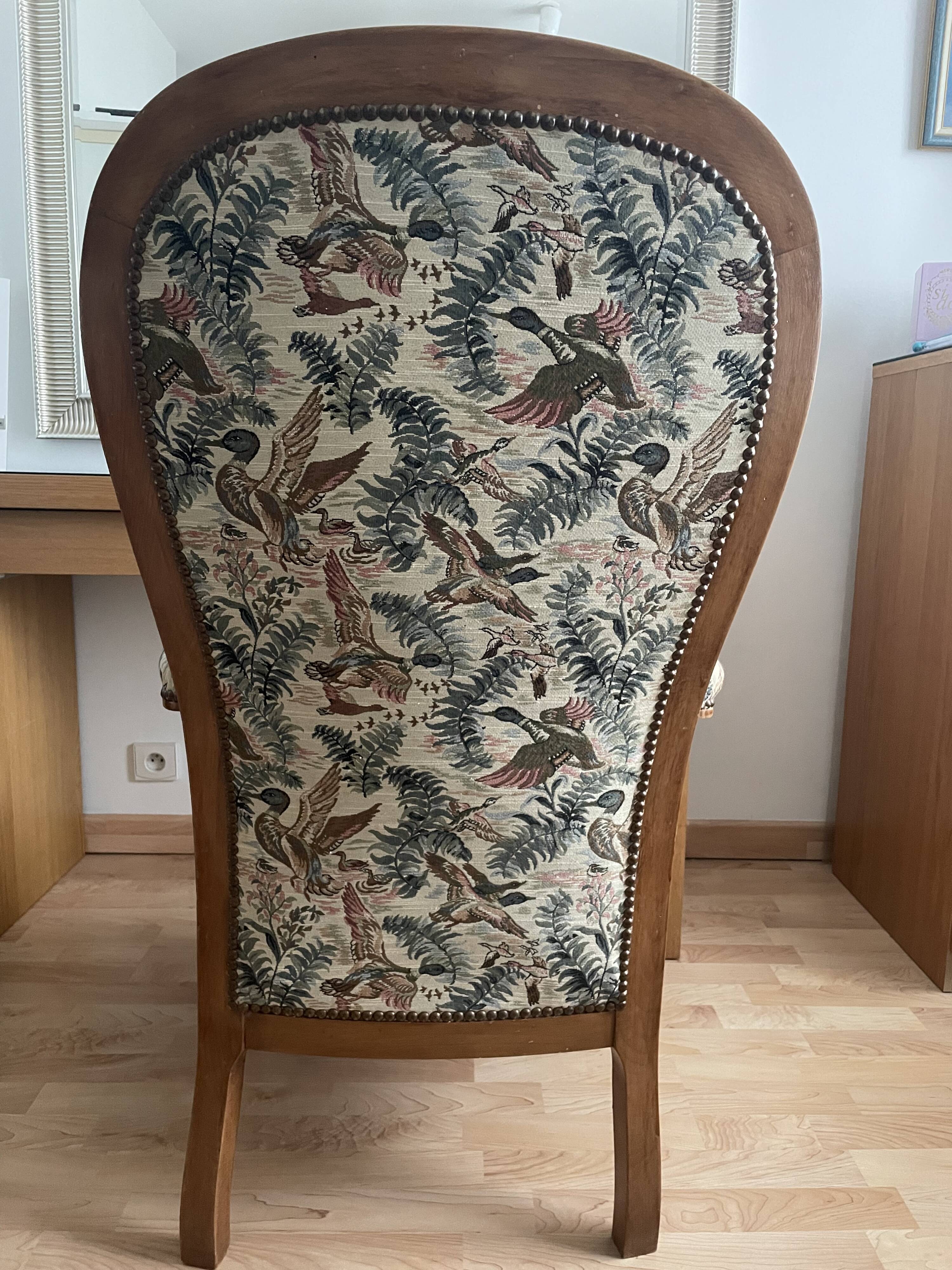 Louis Philippe armchair with wood pigeon motifs