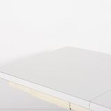 Extendable table from the 1950s
