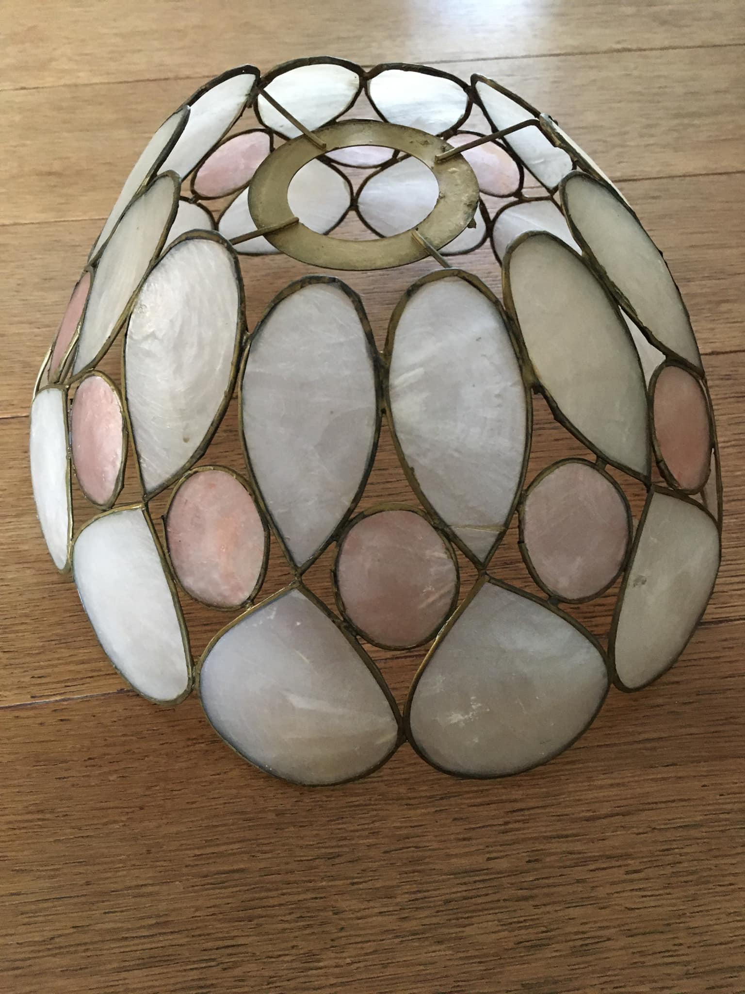 Lampshade in pink and grey iridescent mother-of-pearl