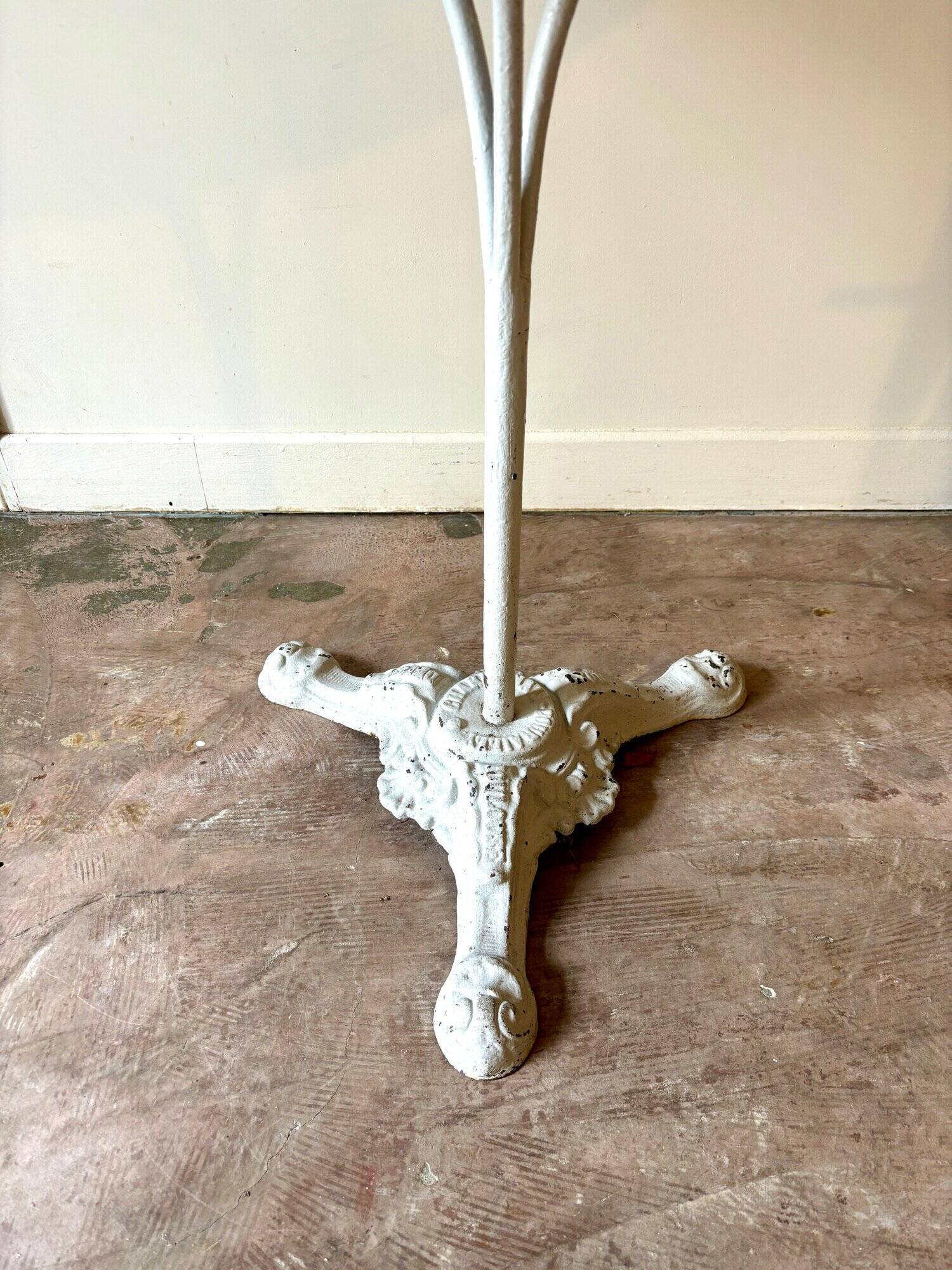 Table bistrot en fonte de fer grise et mélaminé beige ⌀ 60 cm