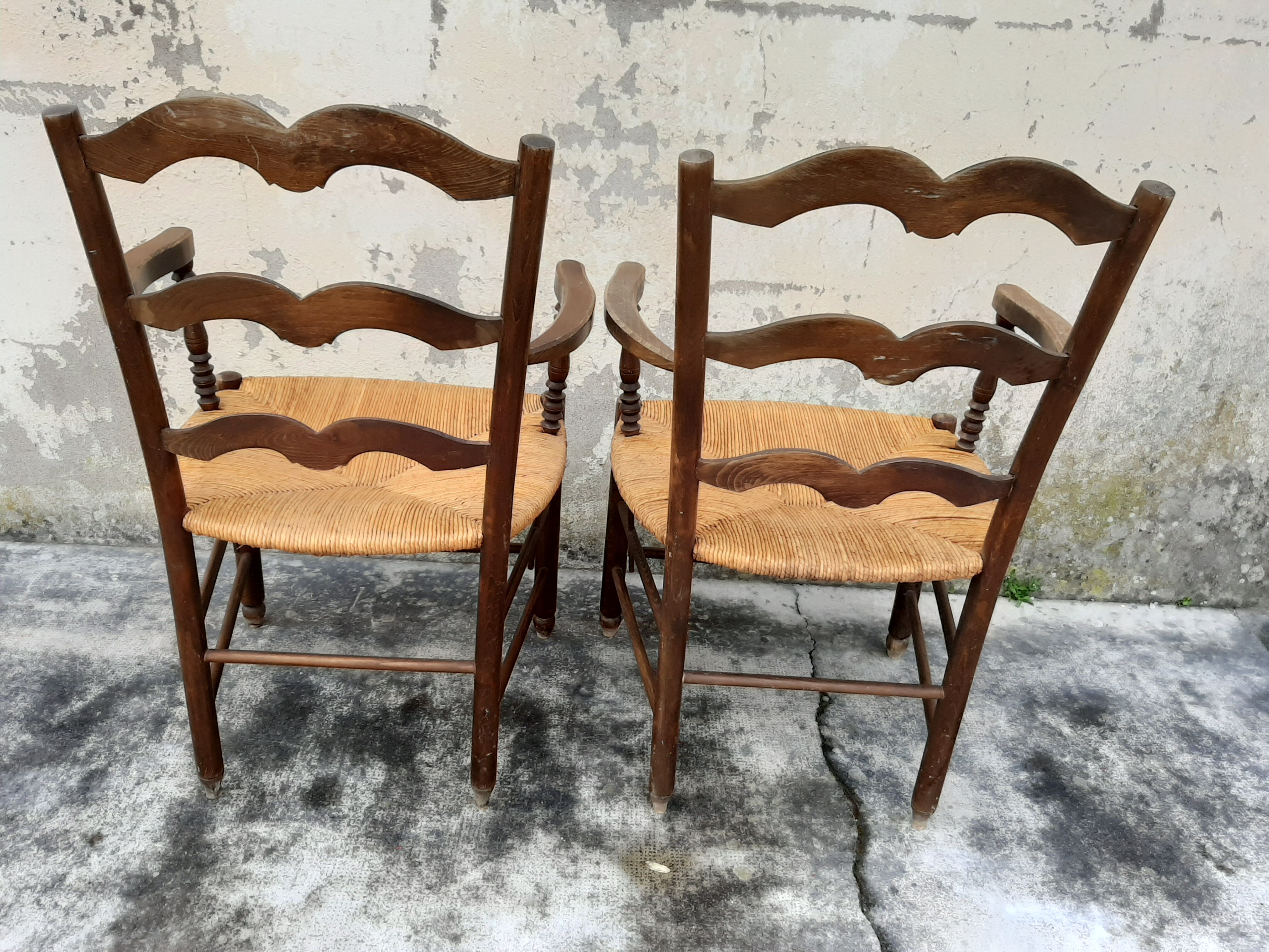 Paire de fauteuils rustique en chêne