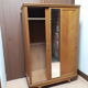Armoire vintage pieds compas
