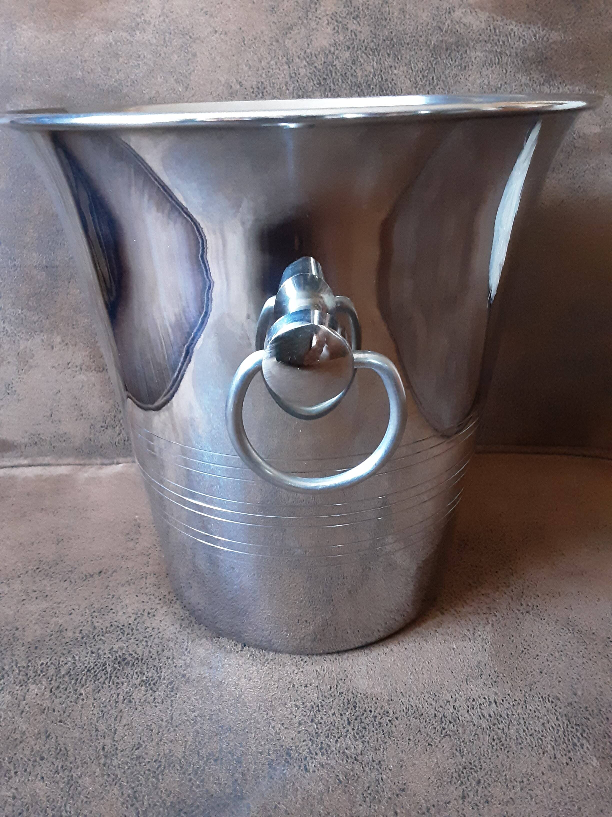 Metal champagne bucket