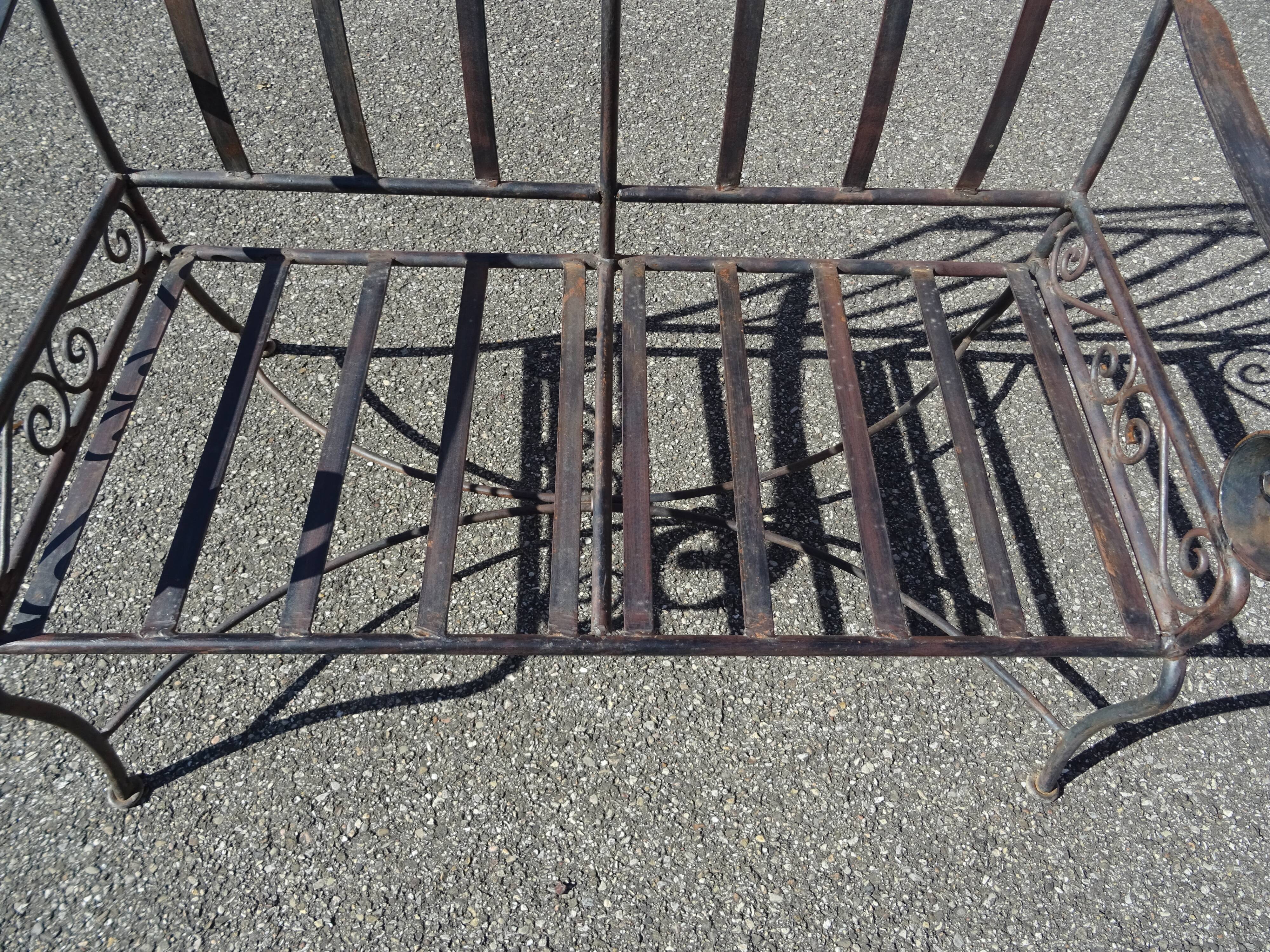 Banc de jardin en fer forgé