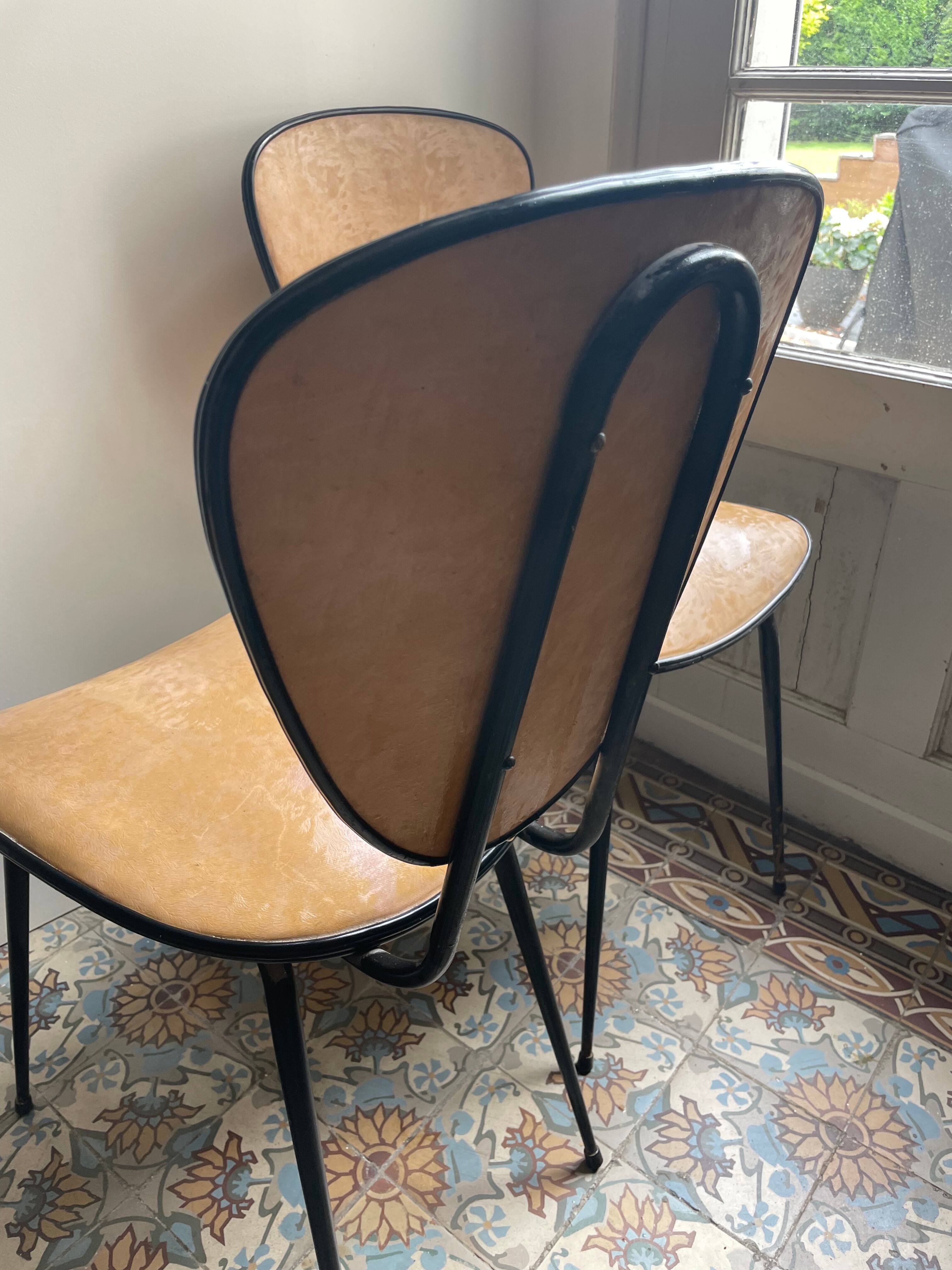 Set of two masix chairs